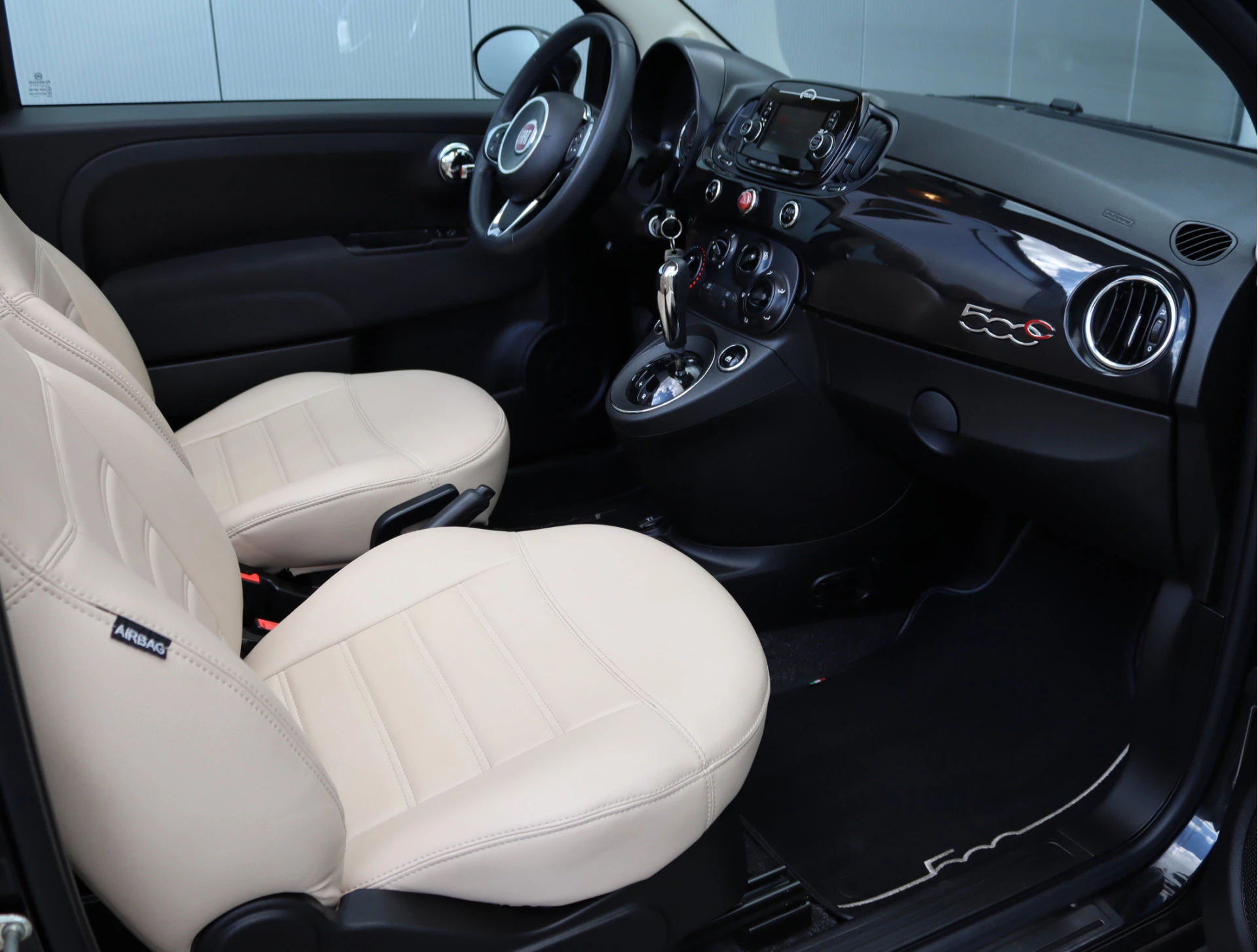 Hoofdafbeelding Fiat 500C