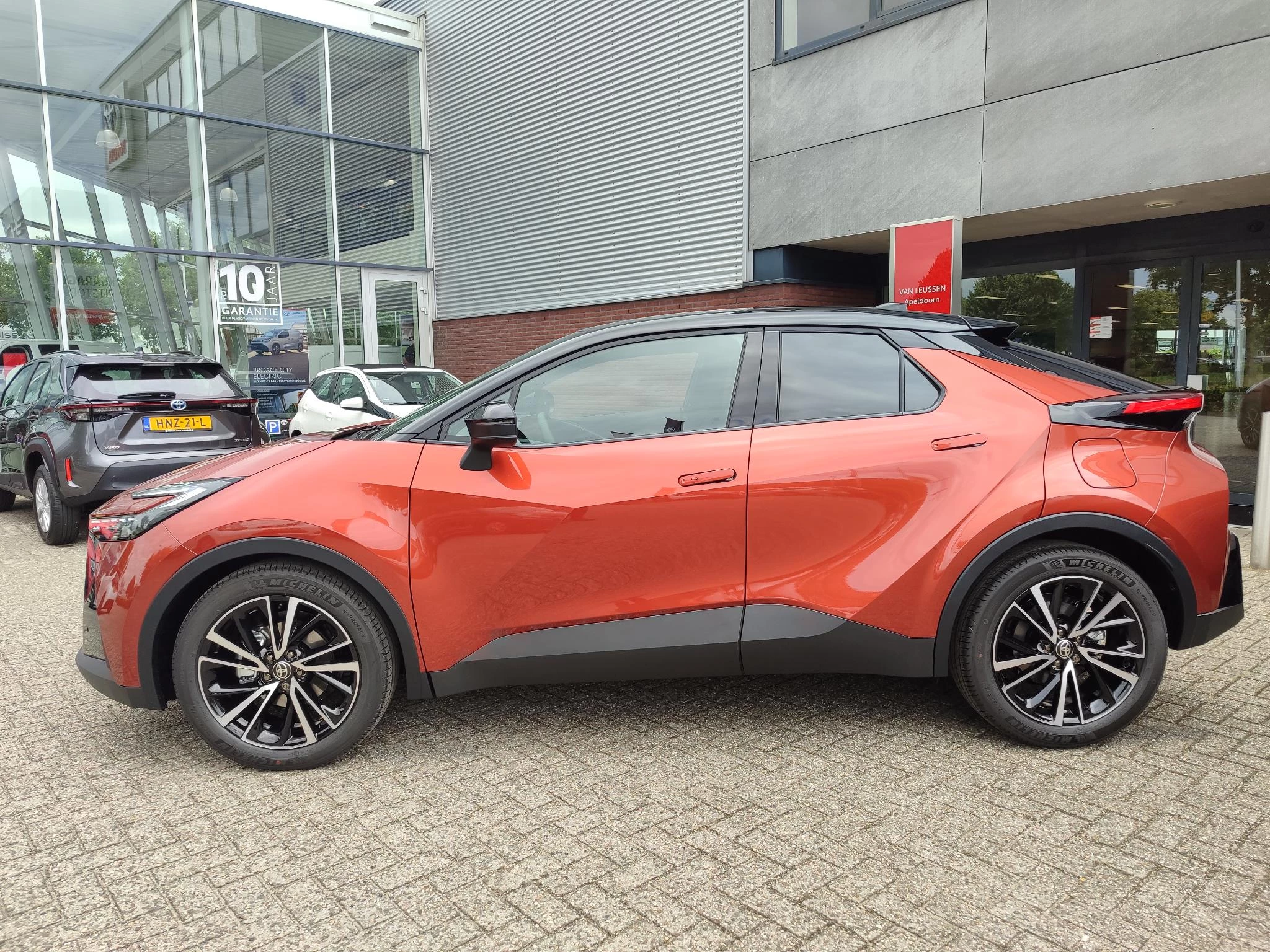 Hoofdafbeelding Toyota C-HR