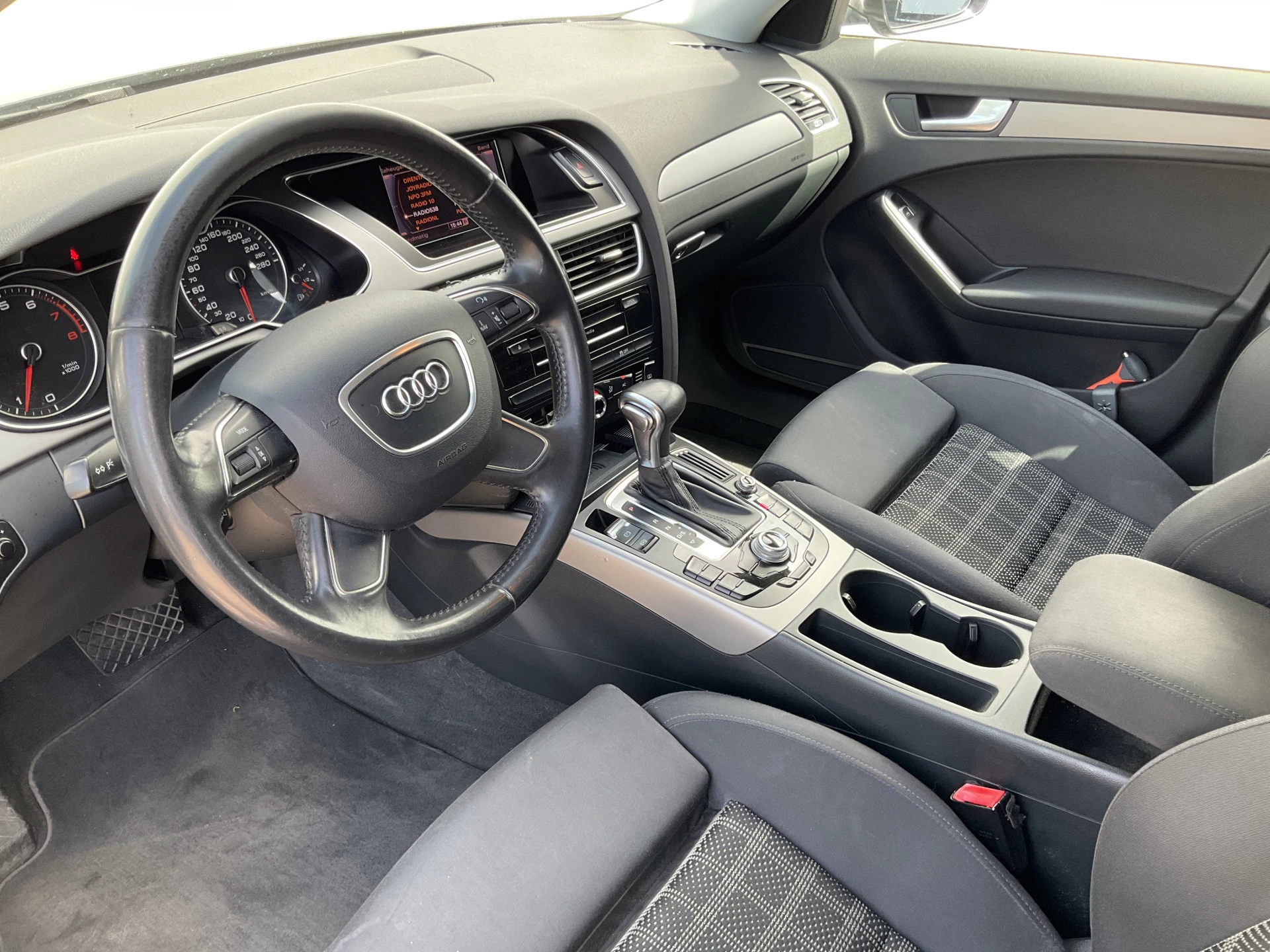 Hoofdafbeelding Audi A4