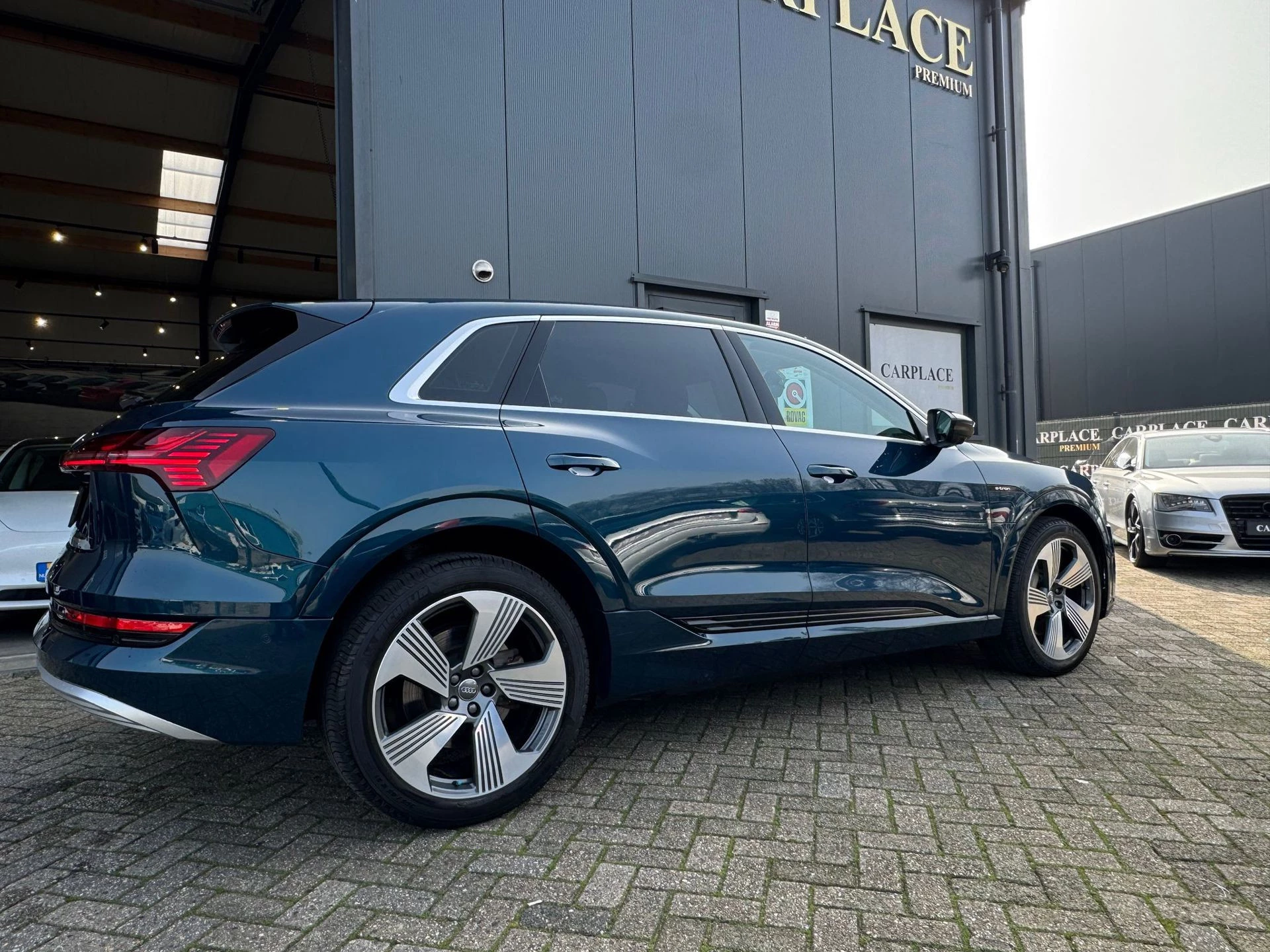 Hoofdafbeelding Audi e-tron