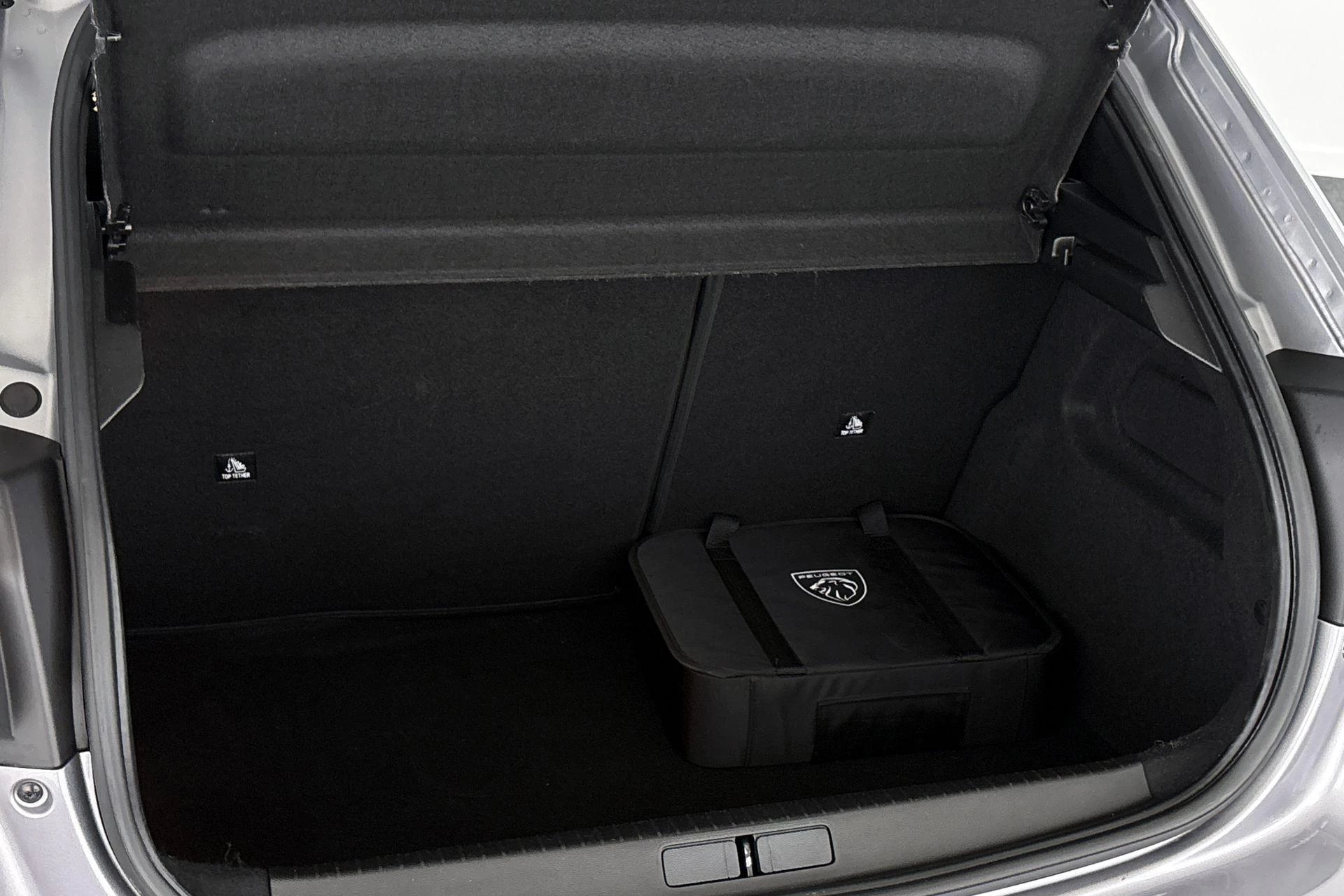 Hoofdafbeelding Peugeot e-208