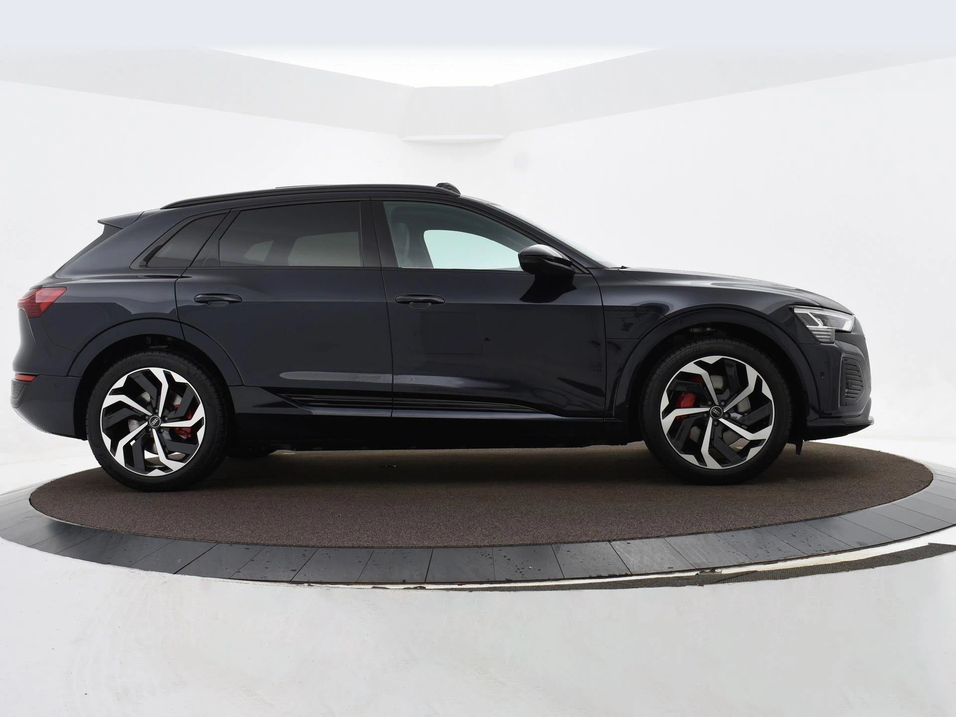 Hoofdafbeelding Audi Q8 e-tron