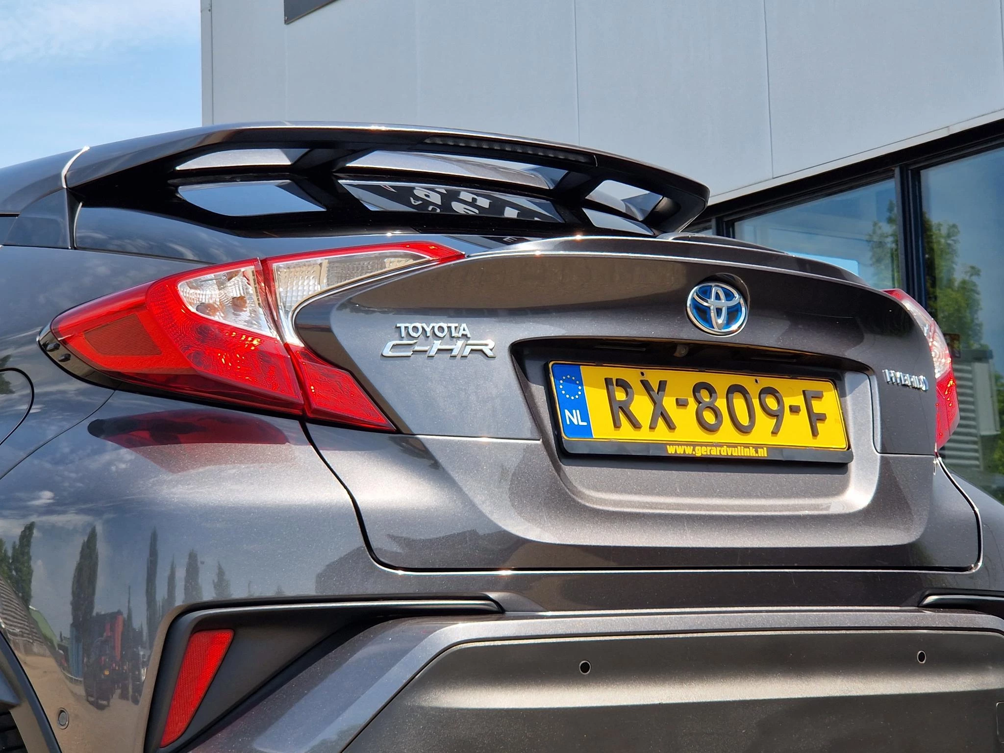 Hoofdafbeelding Toyota C-HR