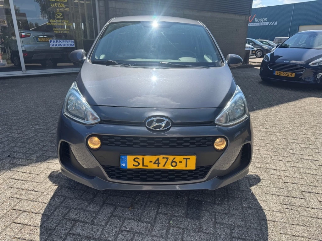 Hoofdafbeelding Hyundai i10