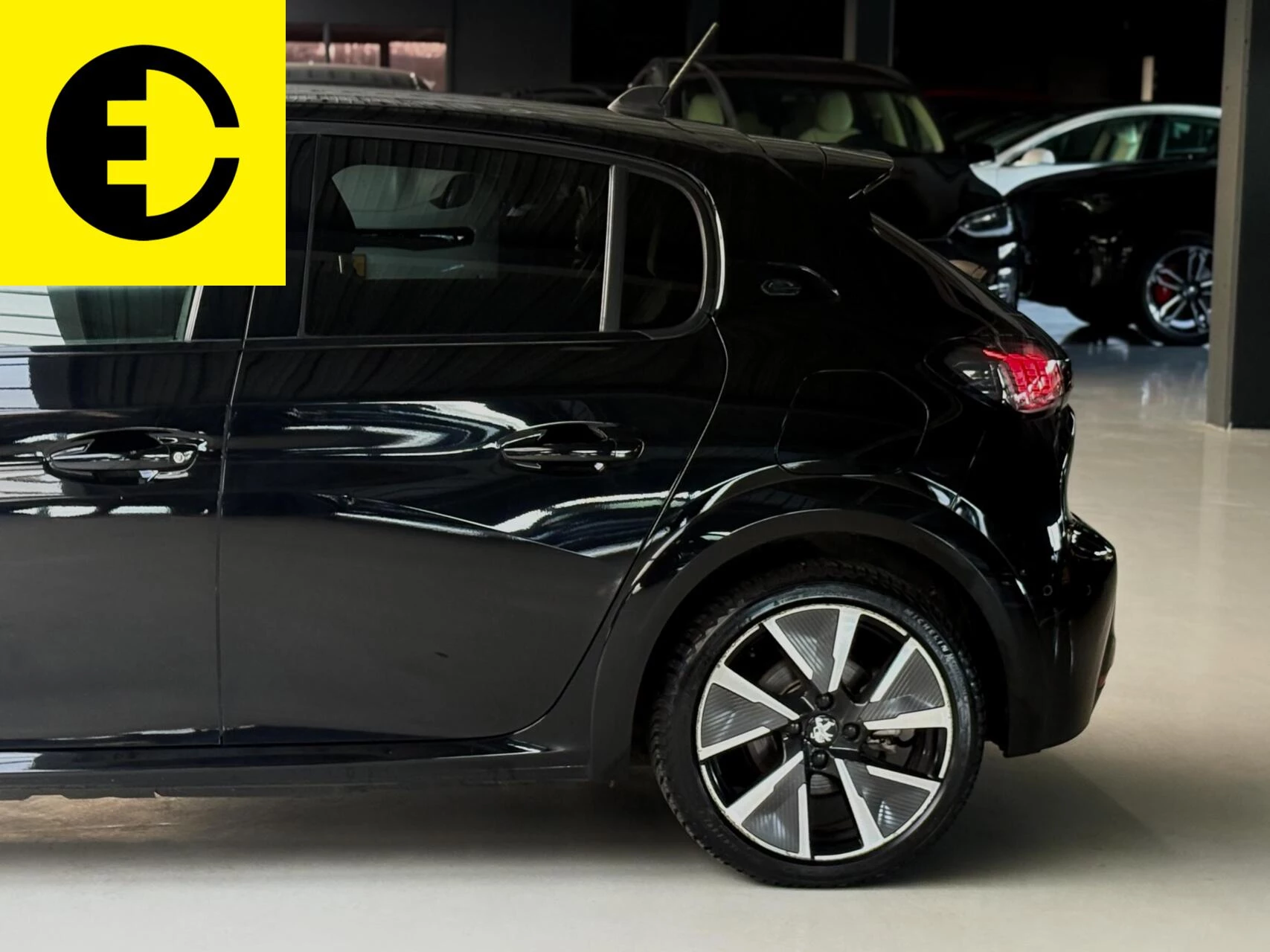 Hoofdafbeelding Peugeot e-208