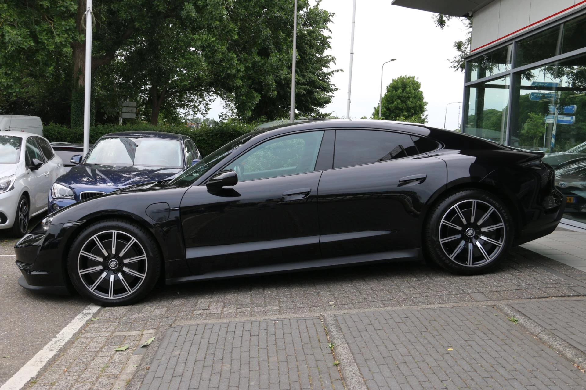 Hoofdafbeelding Porsche Taycan