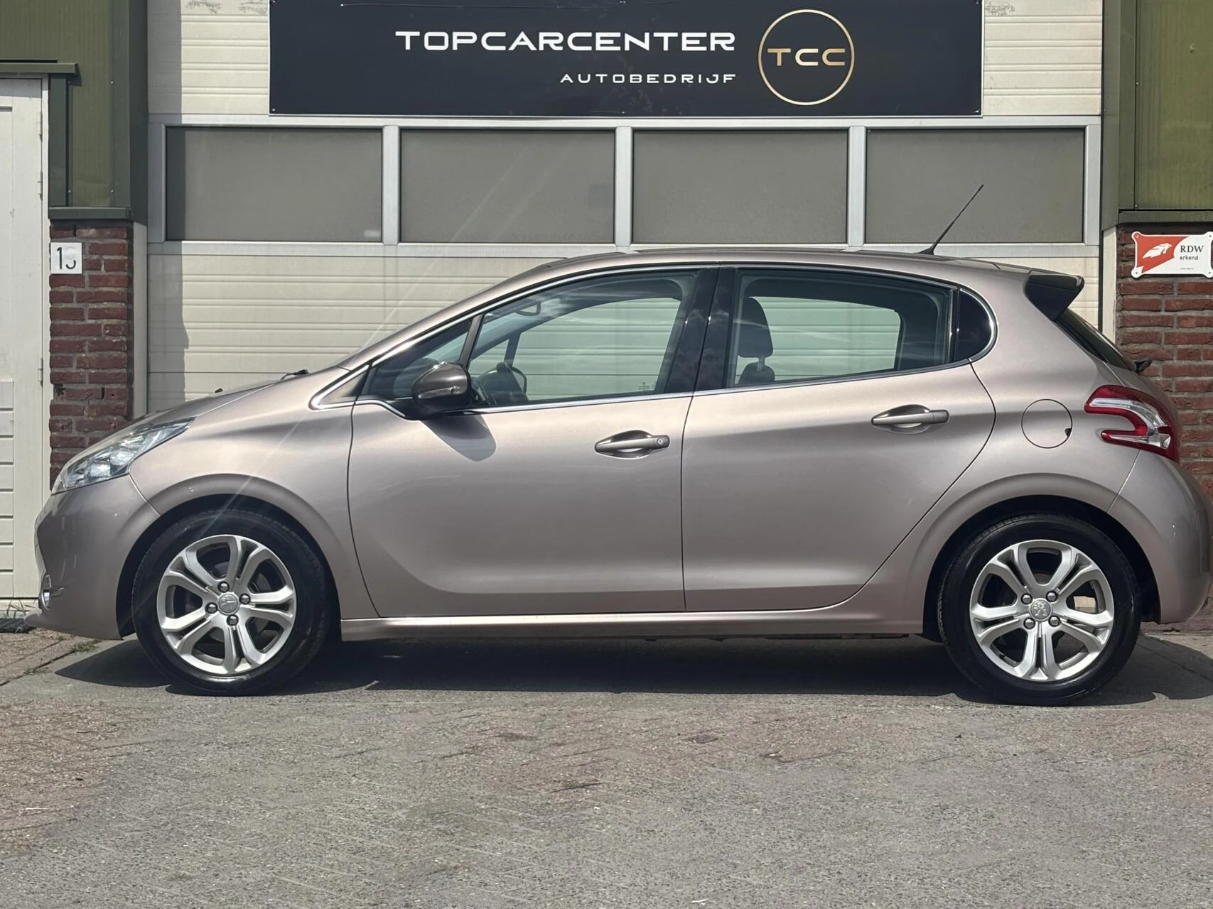 Hoofdafbeelding Peugeot 208
