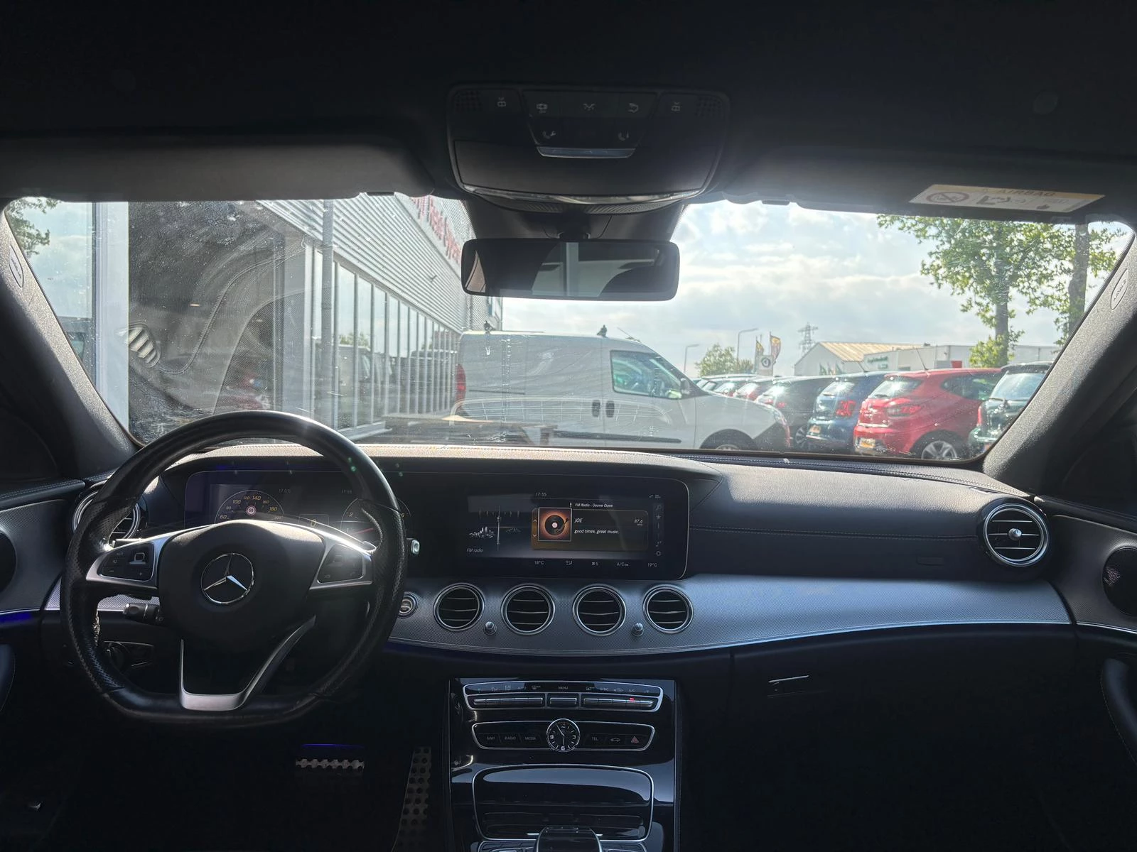 Hoofdafbeelding Mercedes-Benz E-Klasse