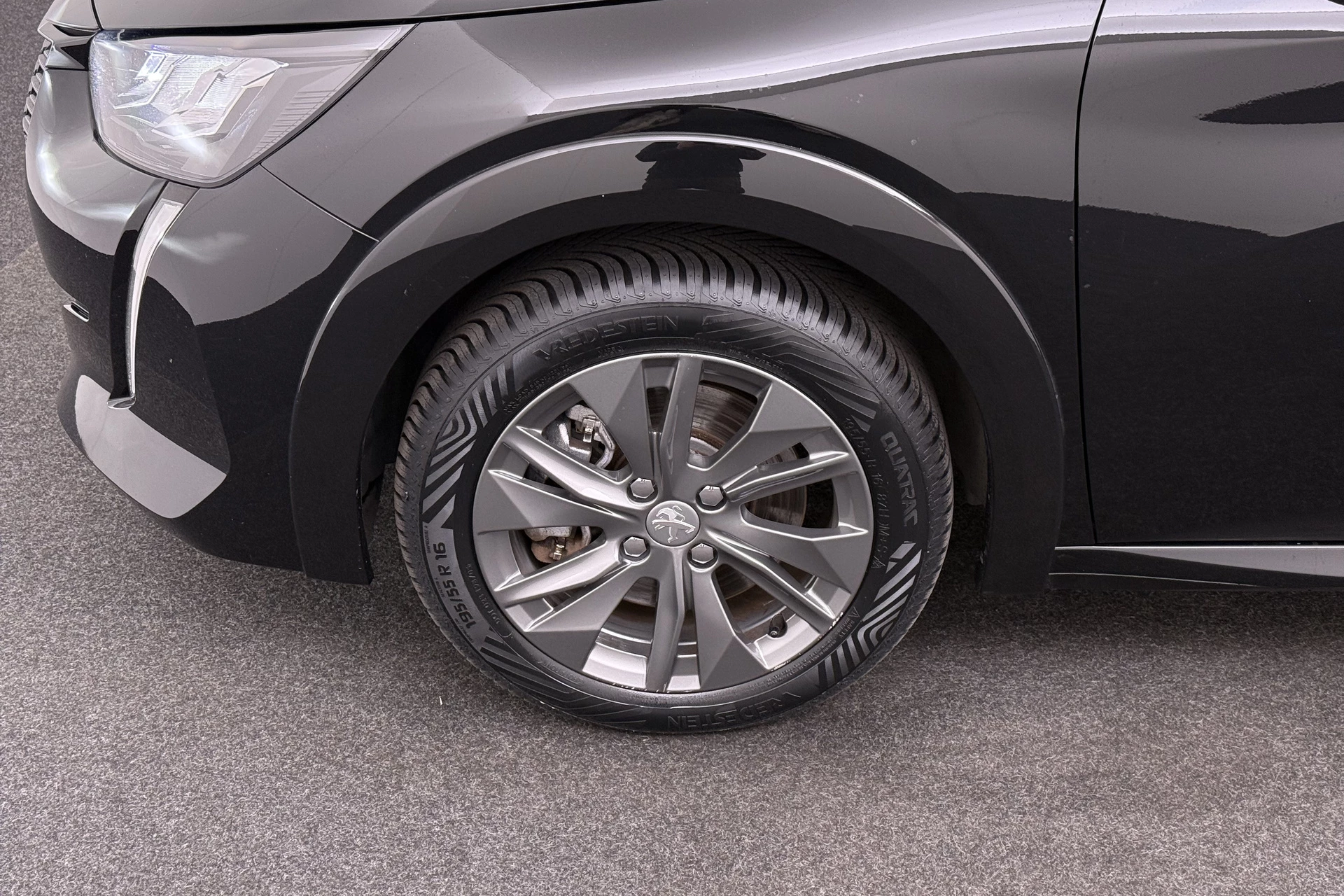 Hoofdafbeelding Peugeot e-208