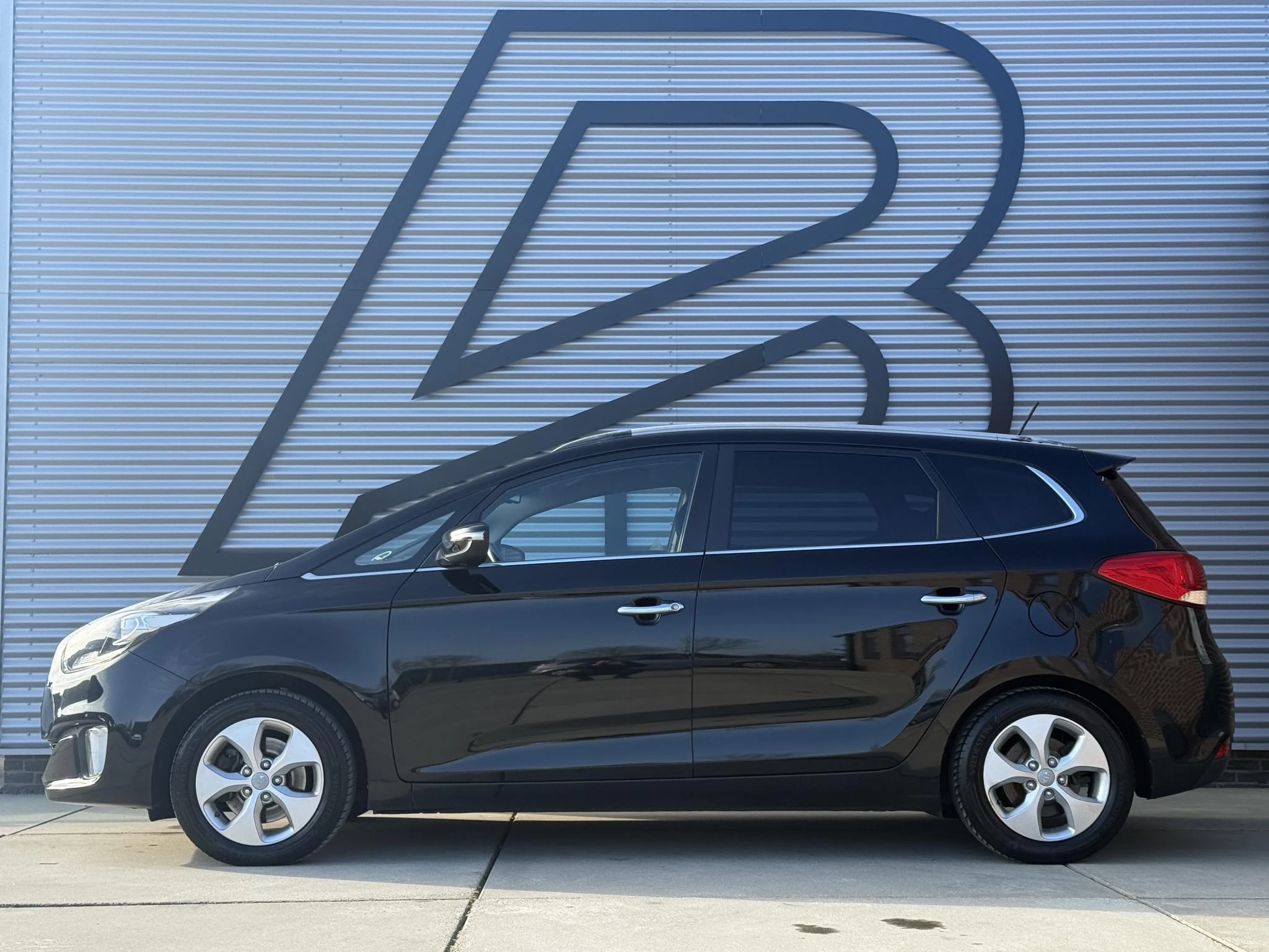 Hoofdafbeelding Kia Carens