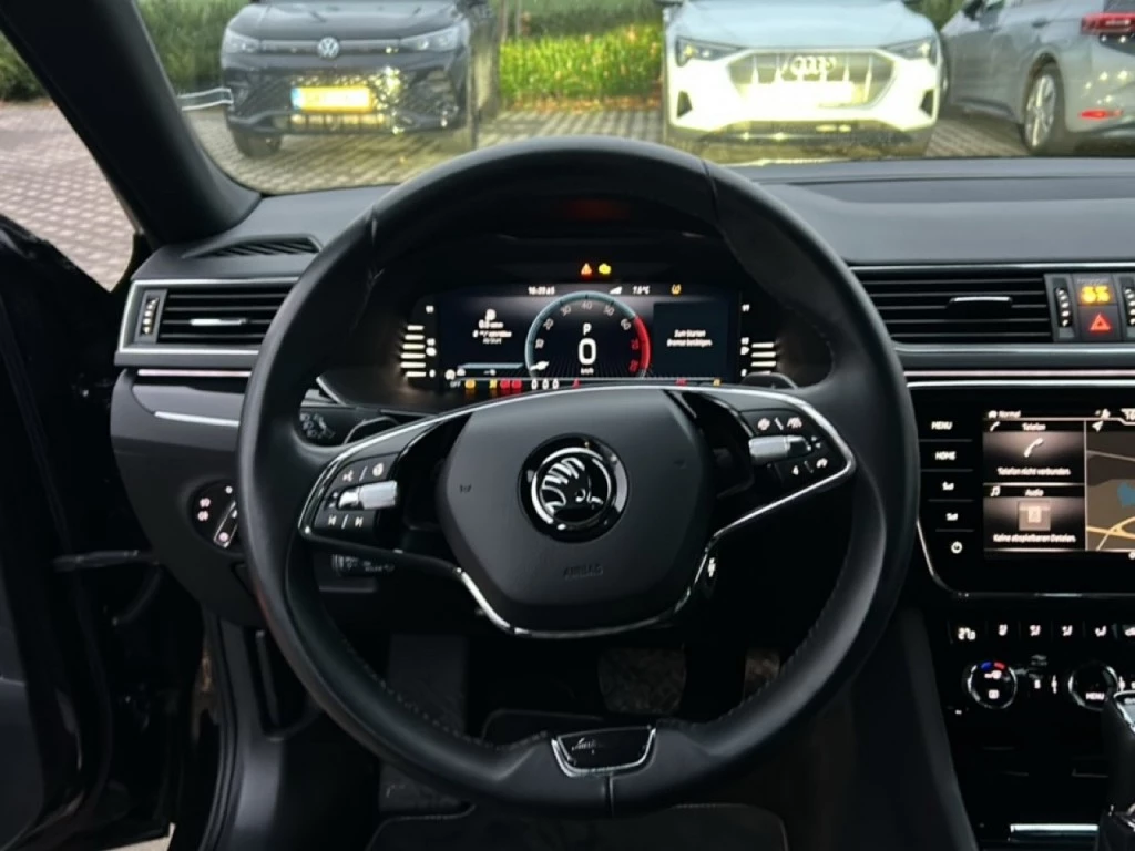 Hoofdafbeelding Škoda Superb