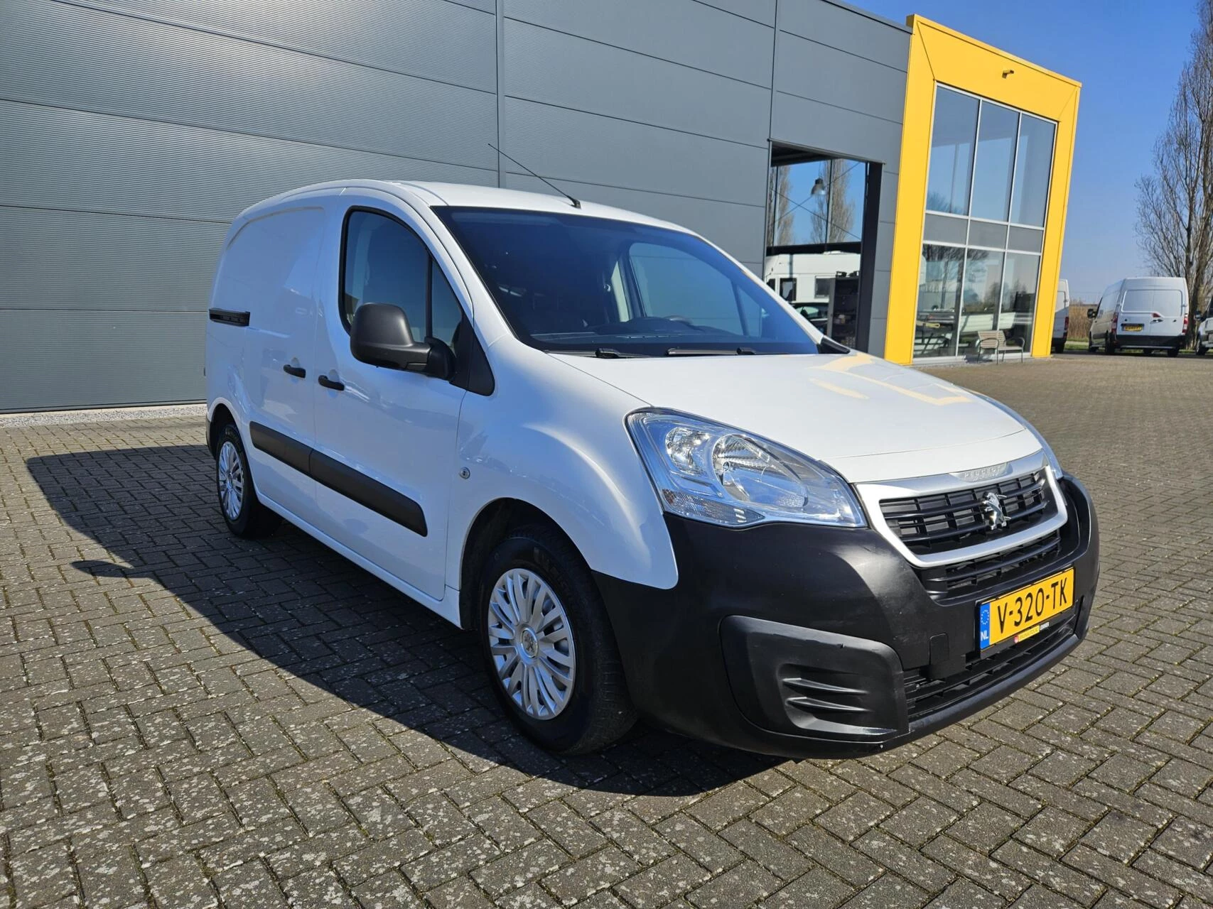 Hoofdafbeelding Peugeot Partner