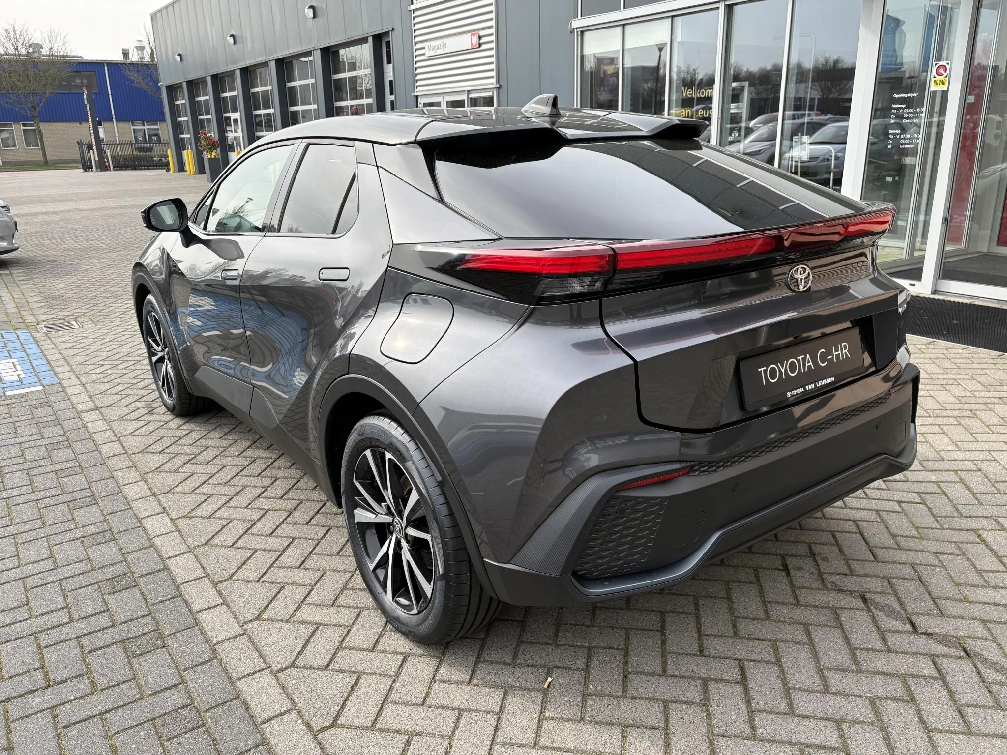 Hoofdafbeelding Toyota C-HR