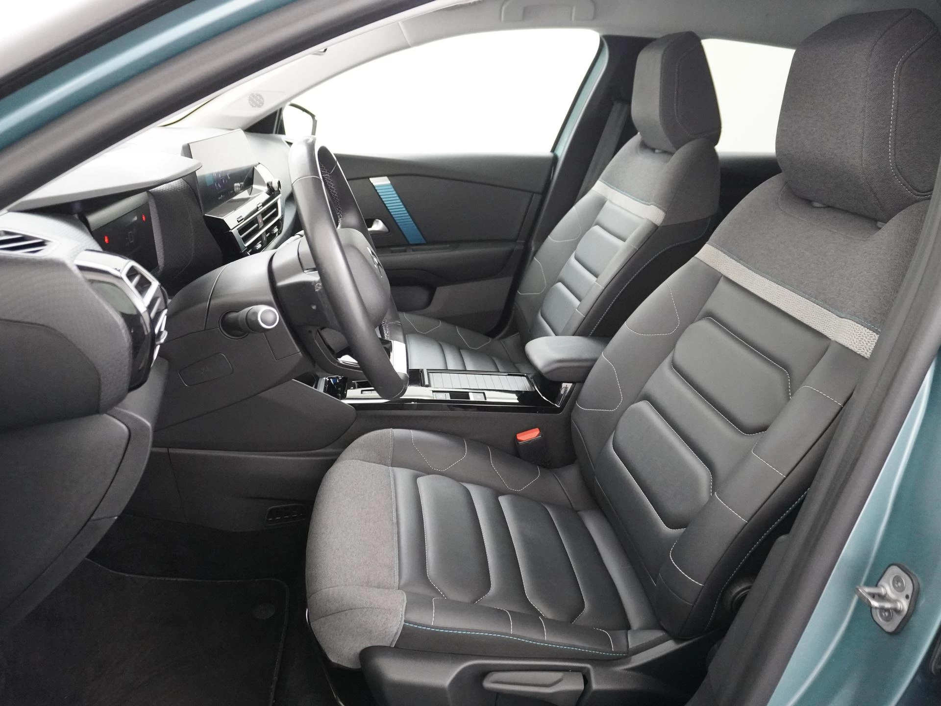 Hoofdafbeelding Citroën ë-C4