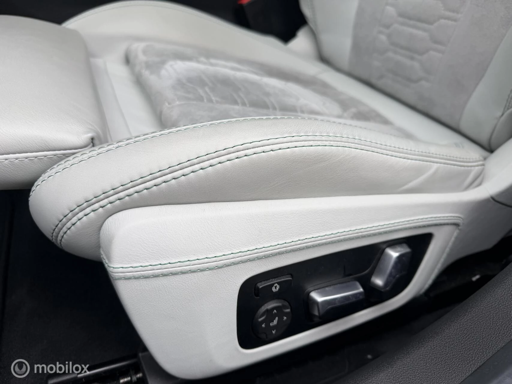 Hoofdafbeelding Alpina B3