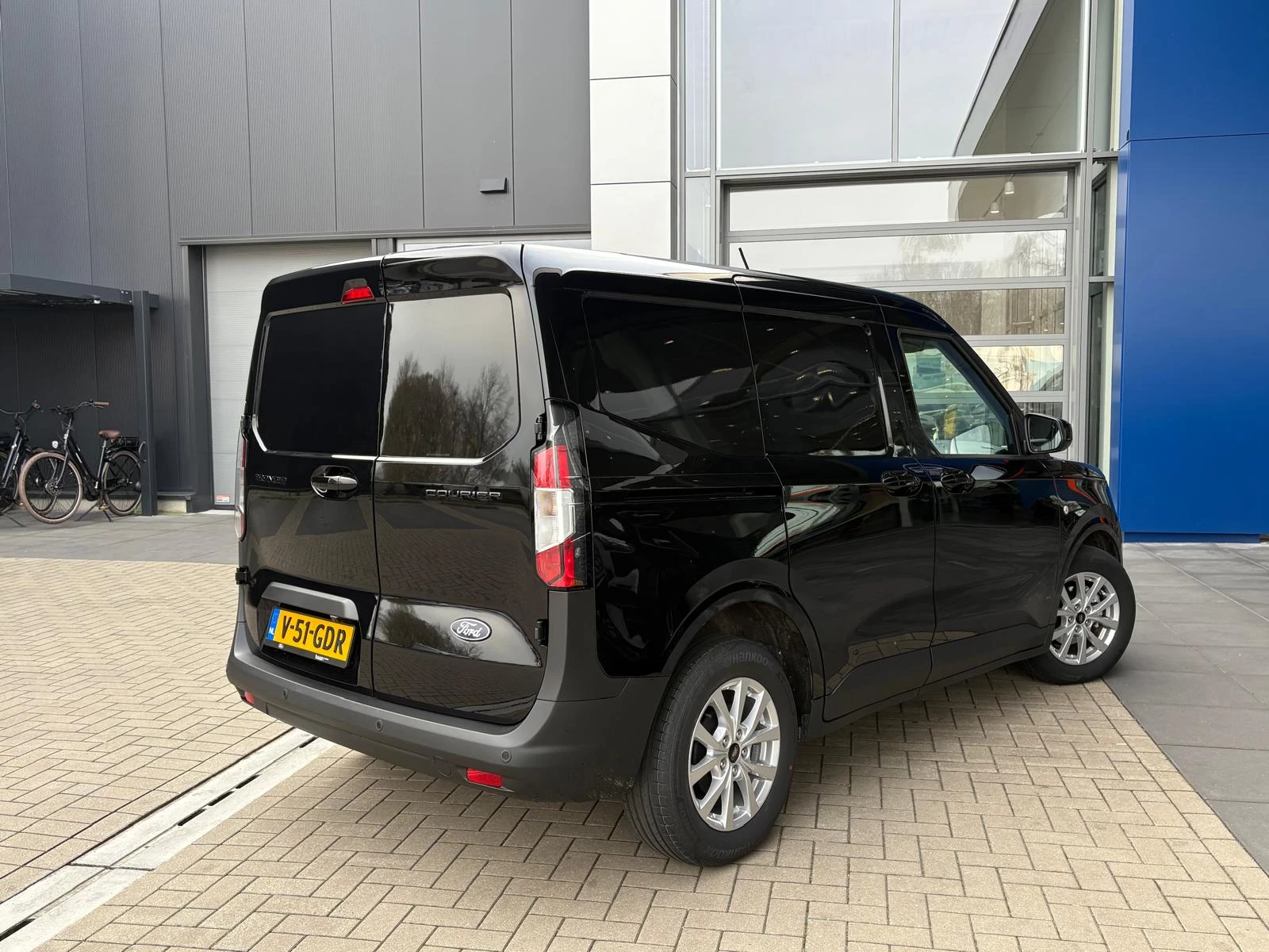 Hoofdafbeelding Ford Transit Courier