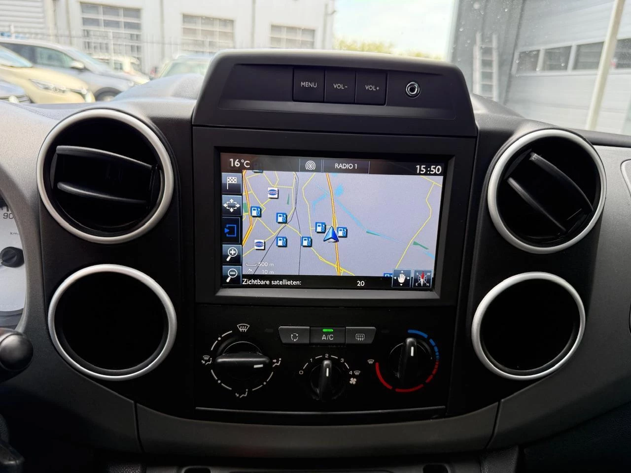 Hoofdafbeelding Peugeot Partner