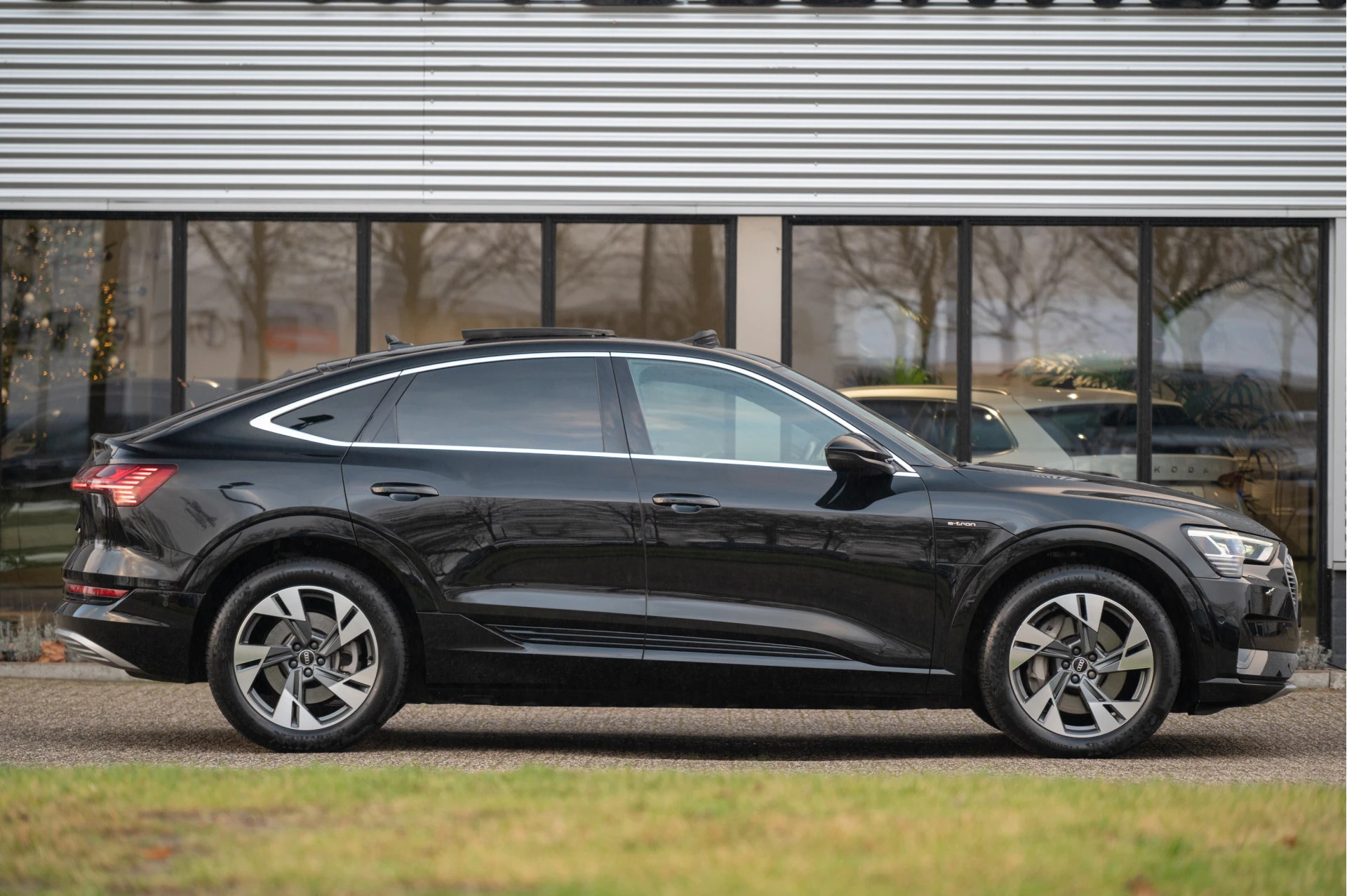 Hoofdafbeelding Audi e-tron