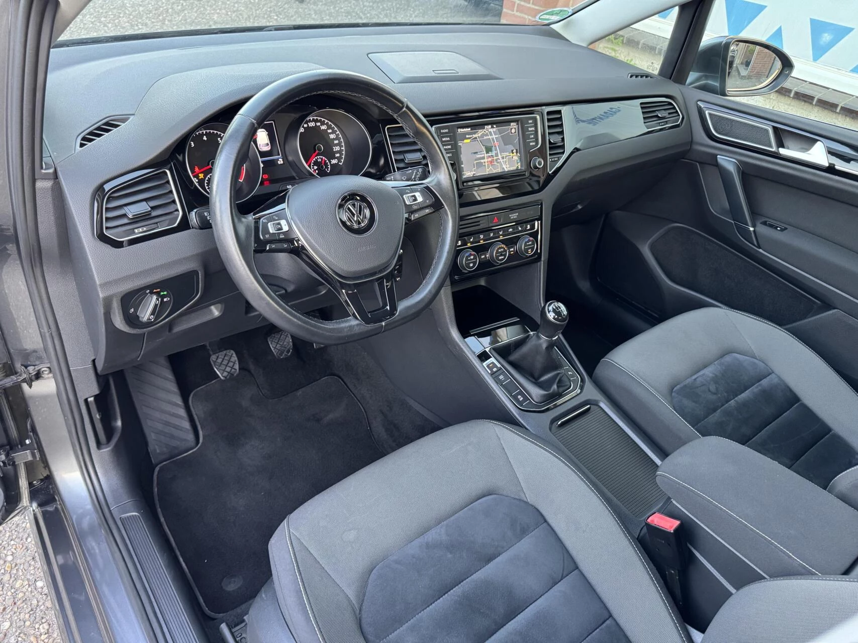 Hoofdafbeelding Volkswagen Golf Sportsvan