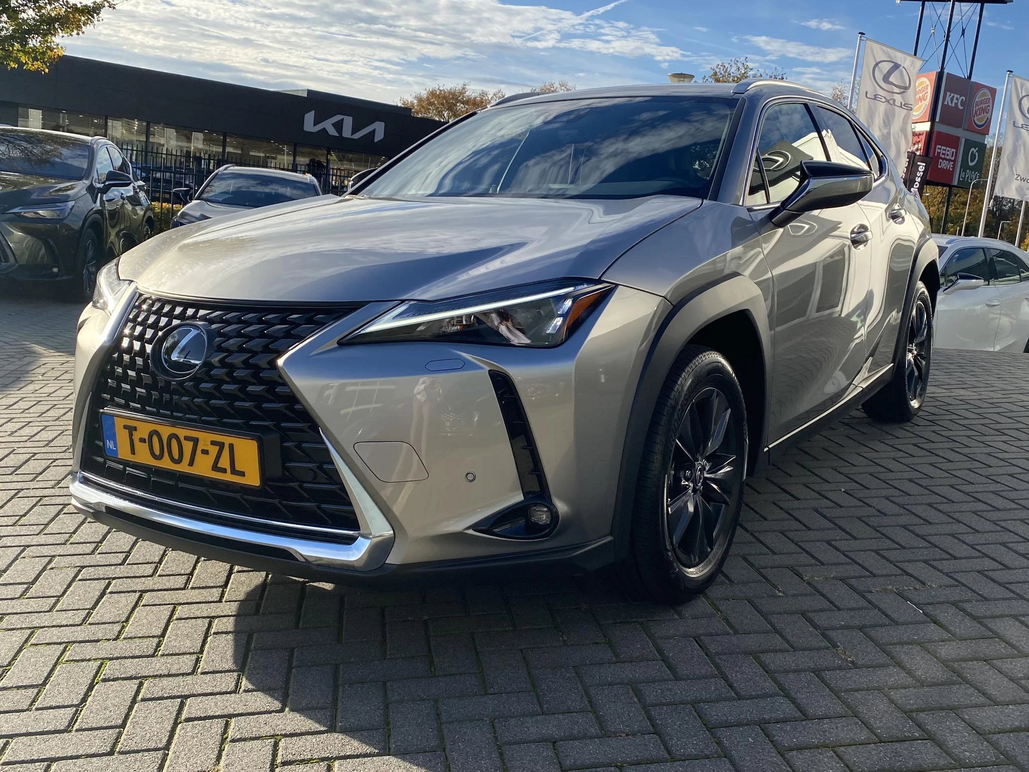 Hoofdafbeelding Lexus UX