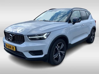 Volvo XC40 1.5 T5 Recharge R-Design 262pk / Full option! / Trekhaak / Panoramadak / 360Camera / Harman Kardon / 19'' / Stoel+Stuurverwarming / CarPlay / Dodehoek / DAB / Cruise Control