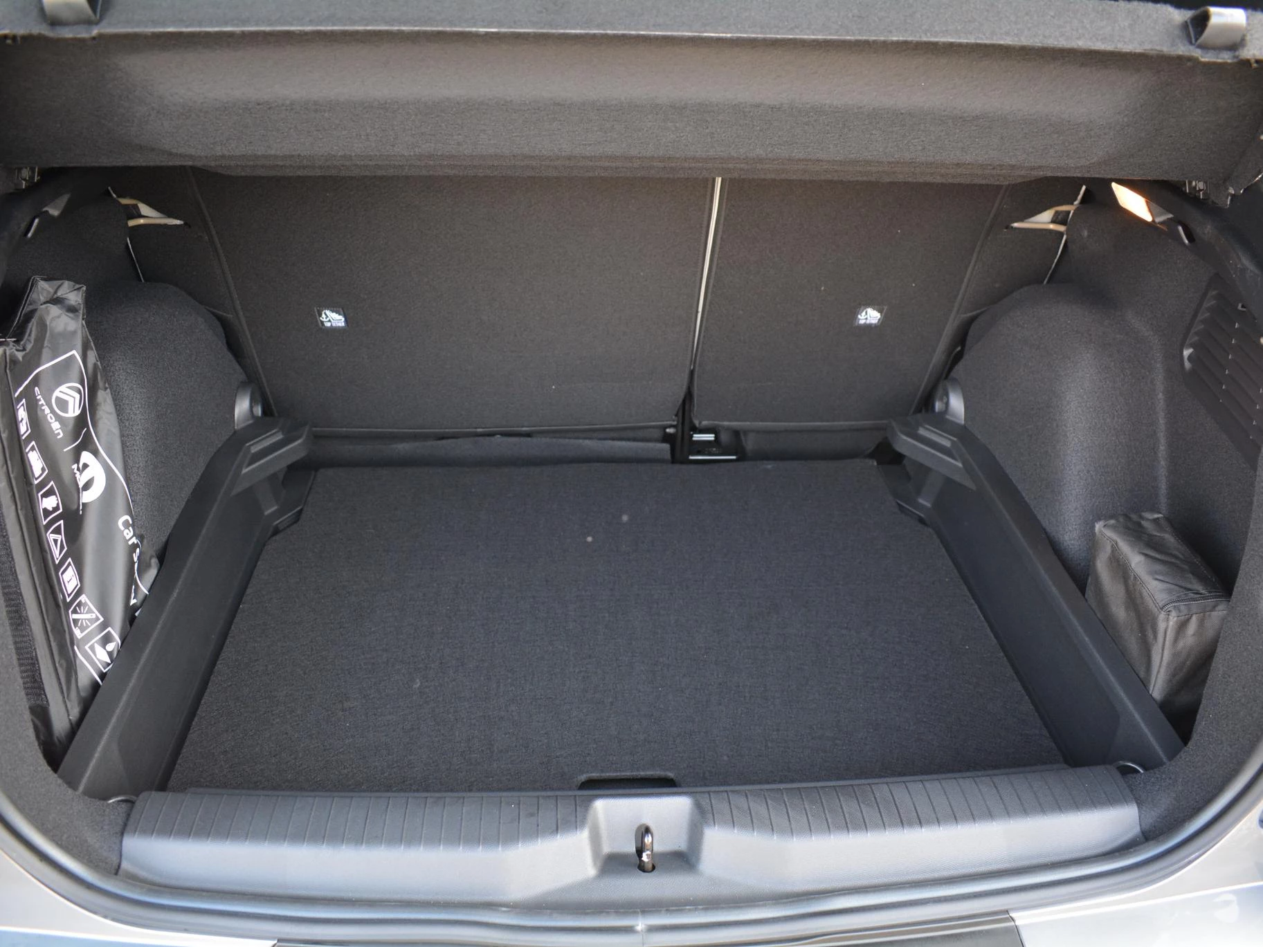 Hoofdafbeelding Citroën ë-C3 Aircross