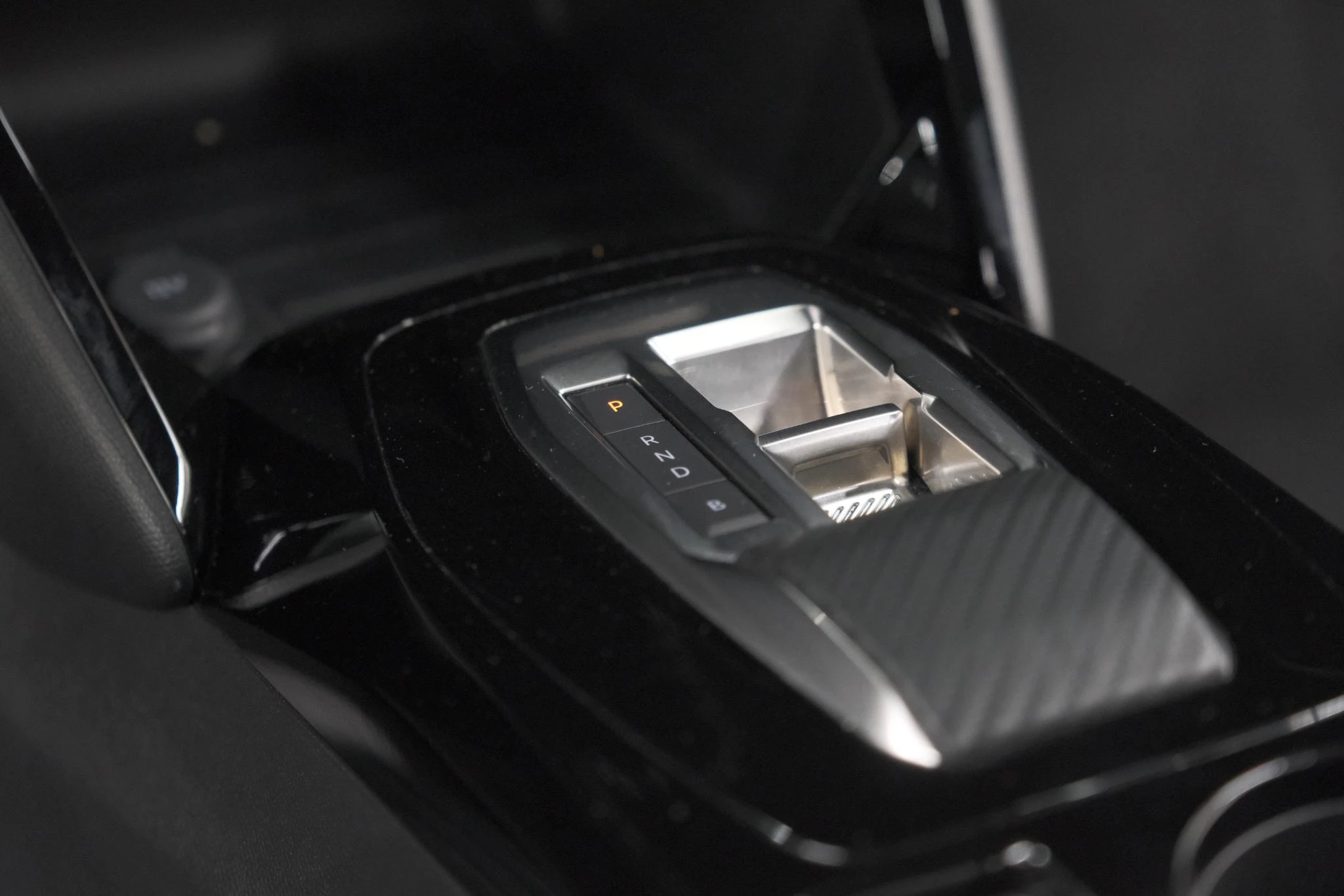 Hoofdafbeelding Peugeot e-2008