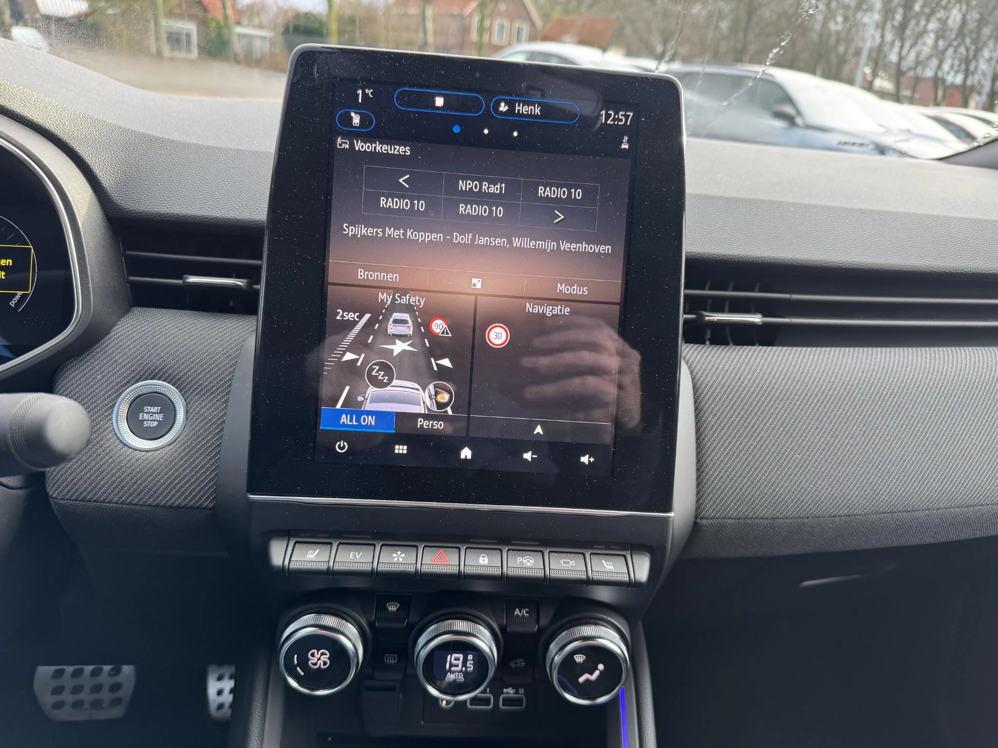 Hoofdafbeelding Renault Clio