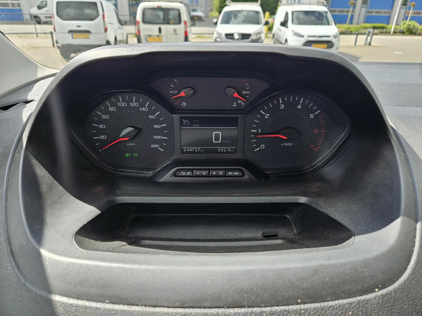 Hoofdafbeelding Peugeot Partner