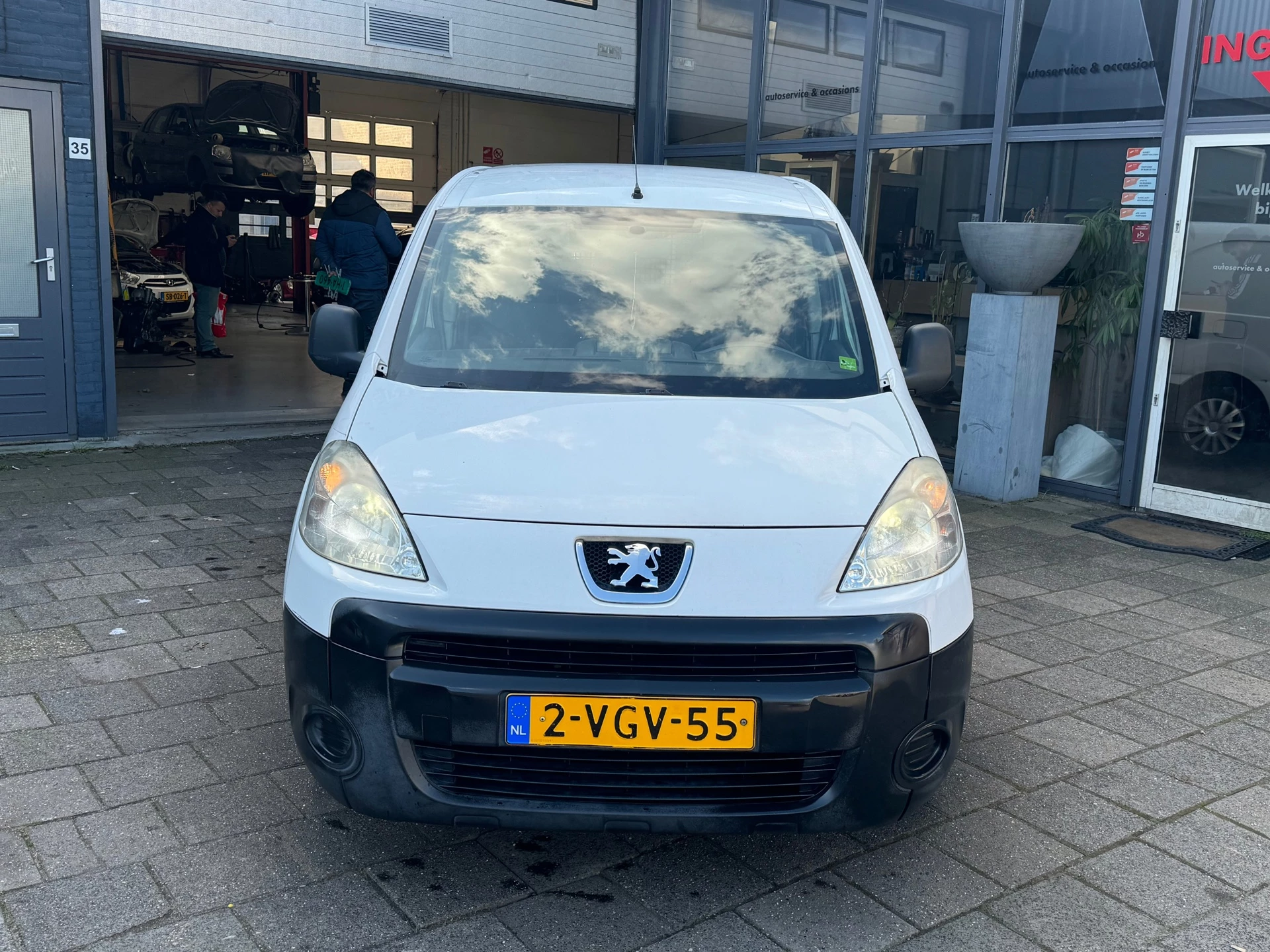 Hoofdafbeelding Peugeot Partner