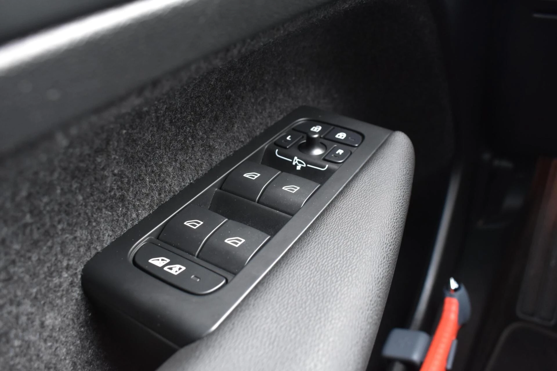 Hoofdafbeelding Volvo C40