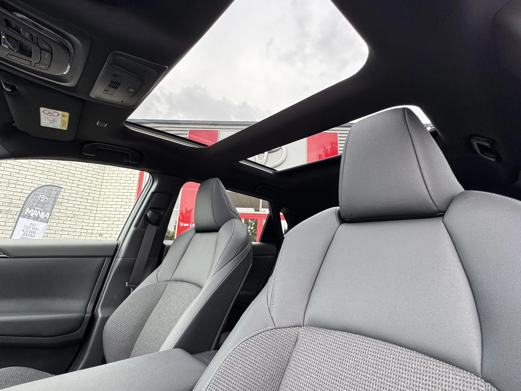 Hoofdafbeelding Toyota bZ4X