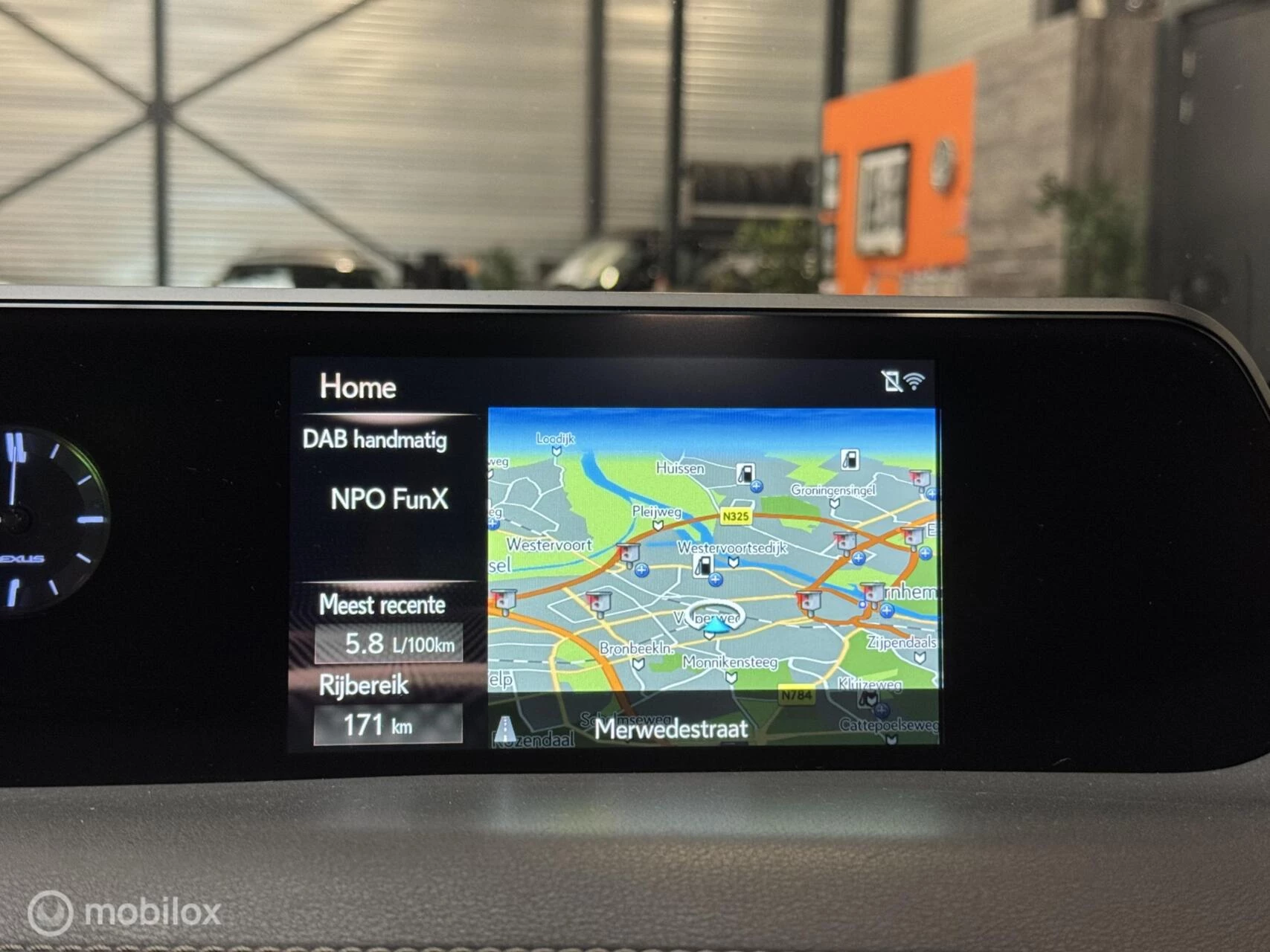 Hoofdafbeelding Lexus UX