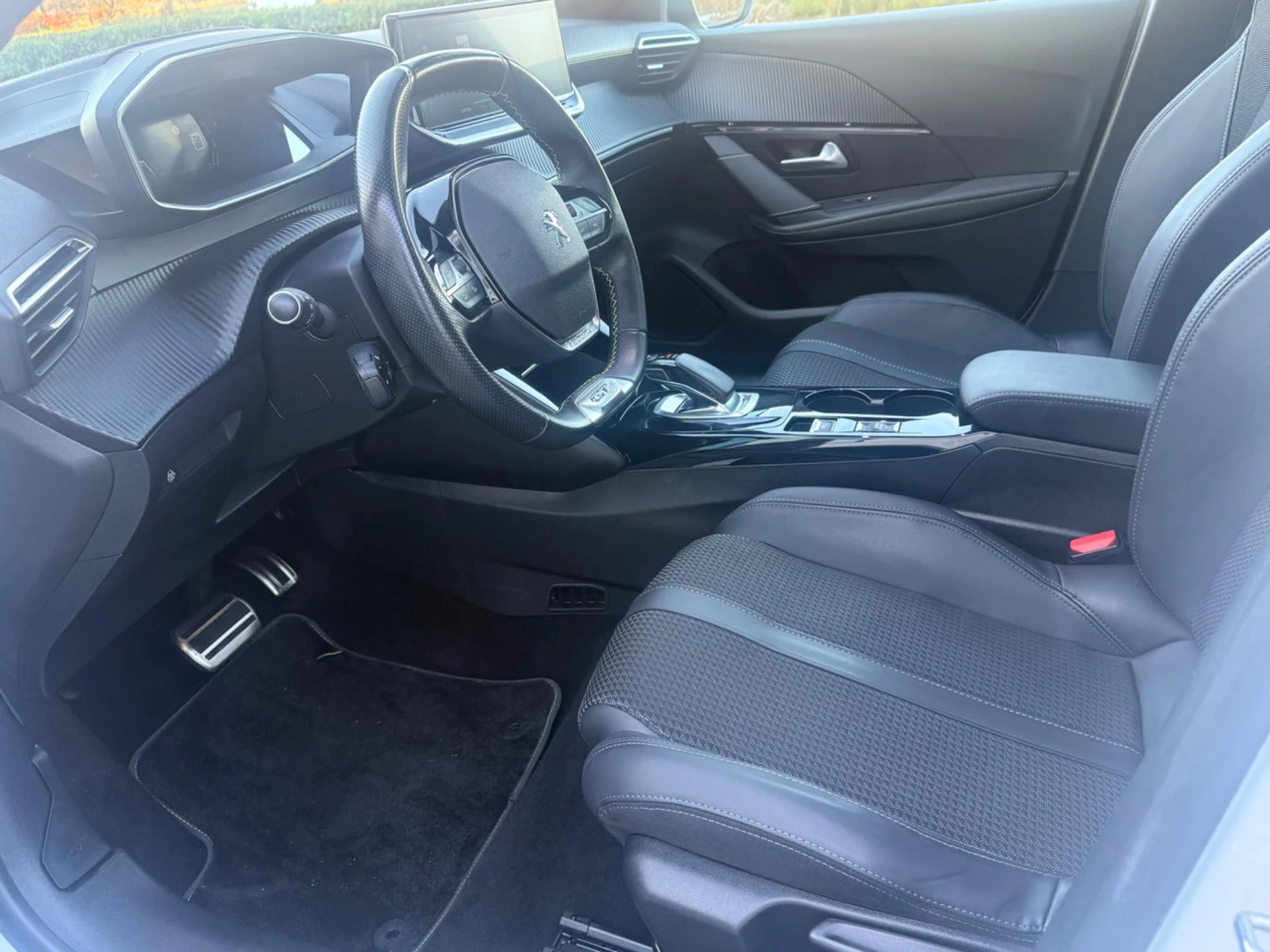 Hoofdafbeelding Peugeot e-208