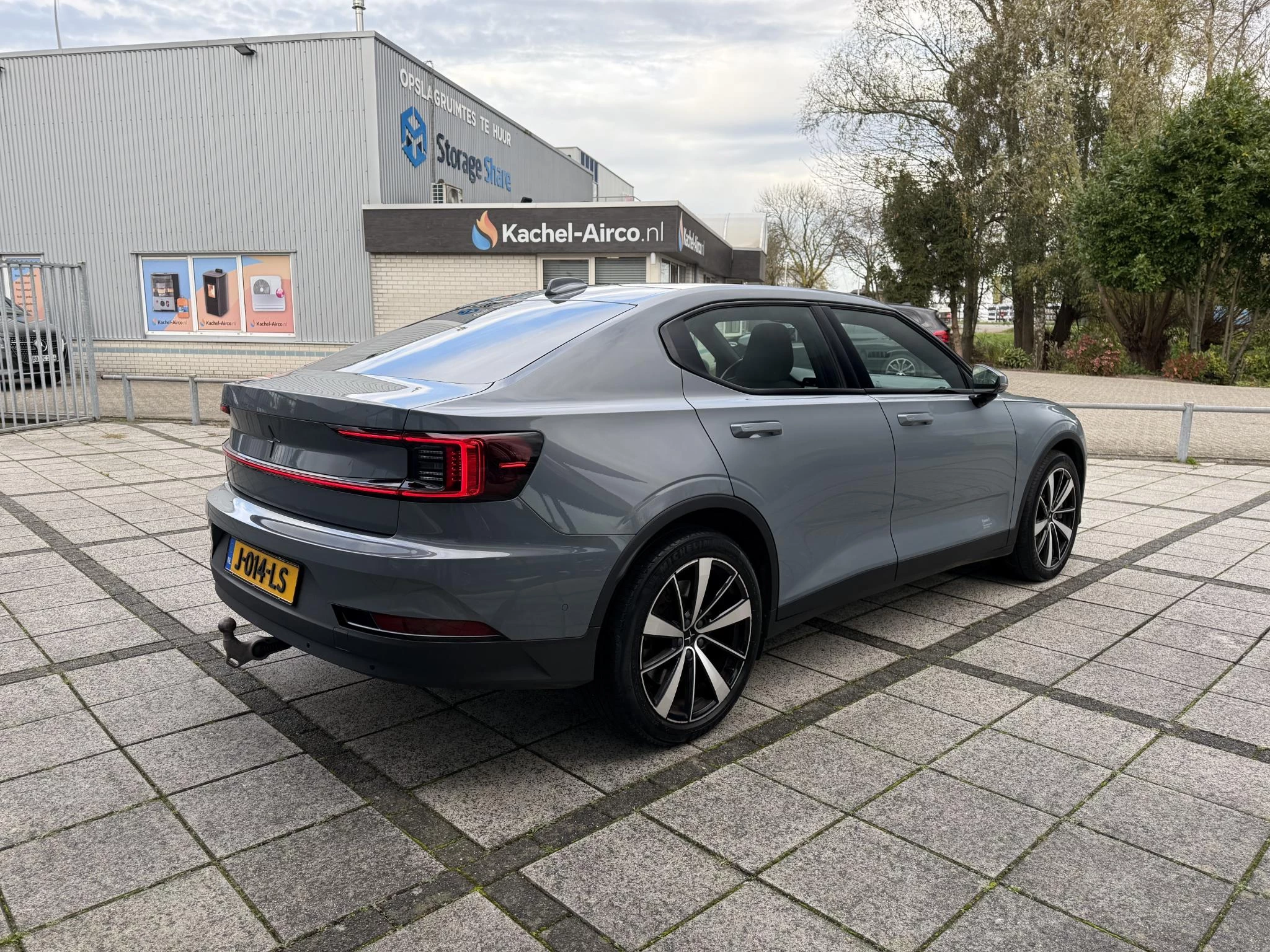 Hoofdafbeelding Polestar 2