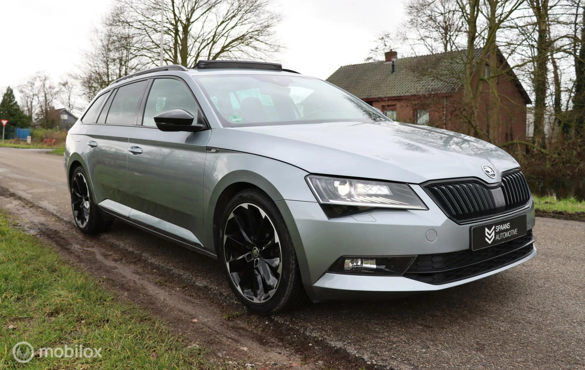 Hoofdafbeelding Škoda Superb