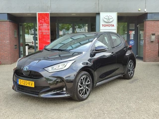 Toyota Yaris 1.5 HYBRID DYNAMIC KEYLESS LED 16' LM-VELGEN CAMERA APPLE/ANDROID CLIMA AD-CRUISE BLUETOOTH NL-AUTO