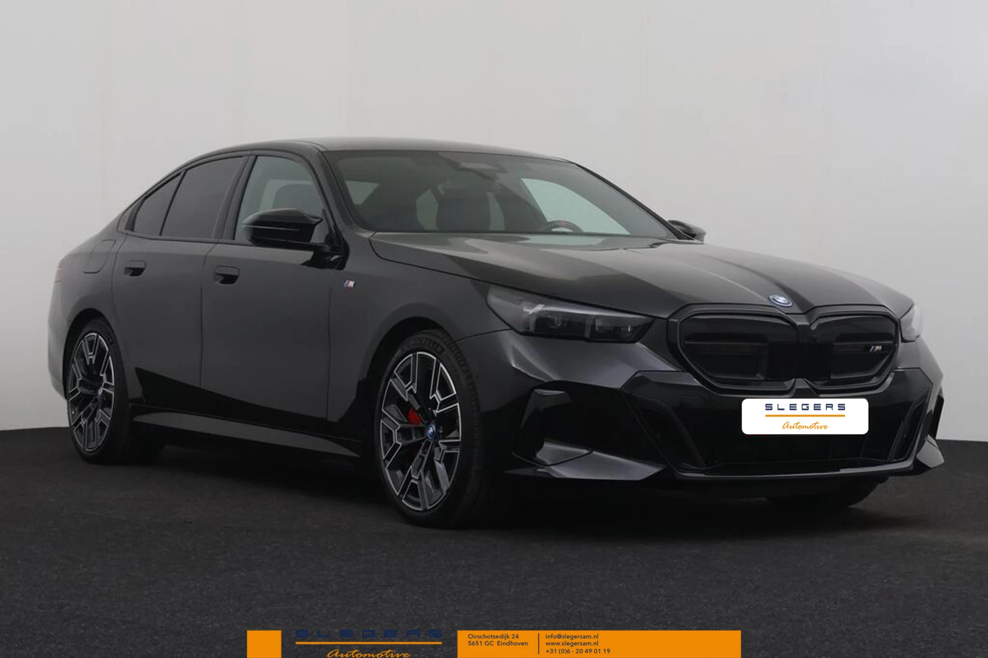 Hoofdafbeelding BMW i5