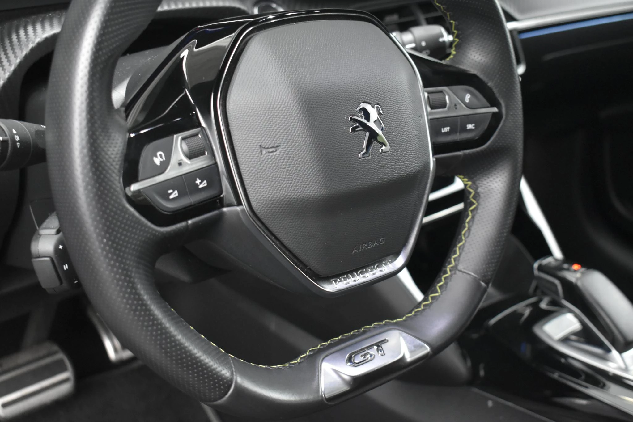 Hoofdafbeelding Peugeot e-208