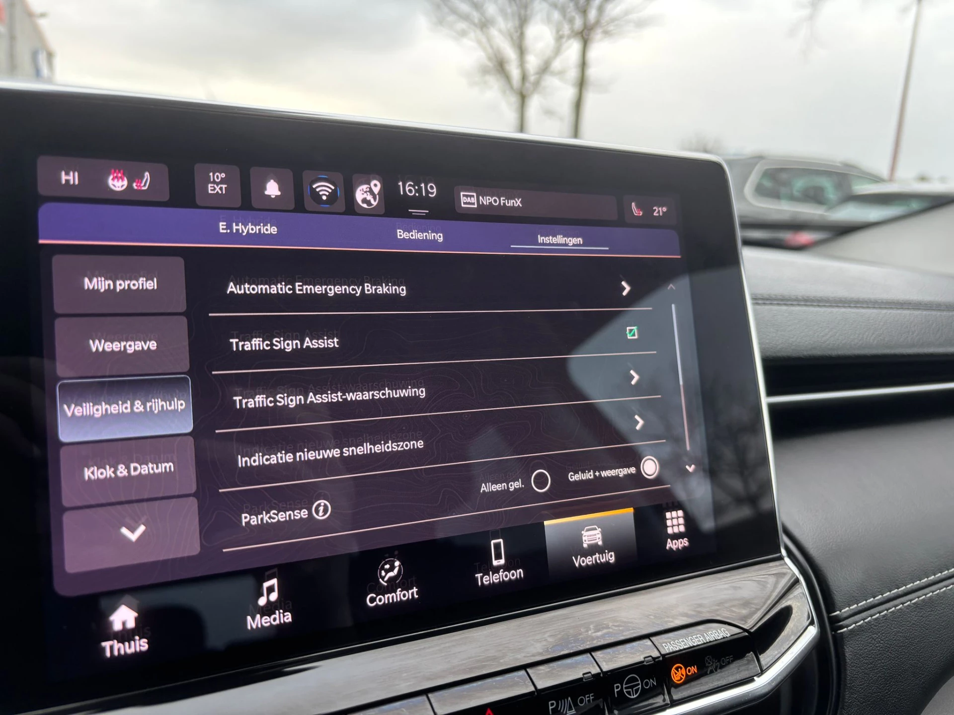 Hoofdafbeelding Jeep Compass