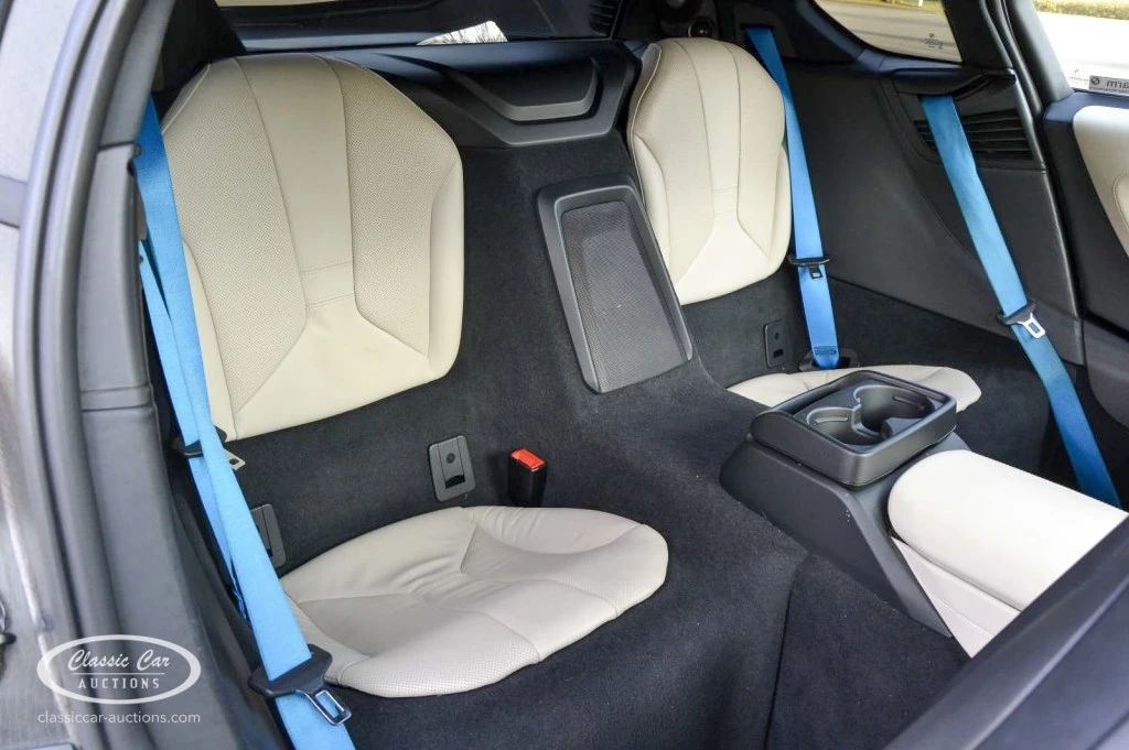 Hoofdafbeelding BMW i8