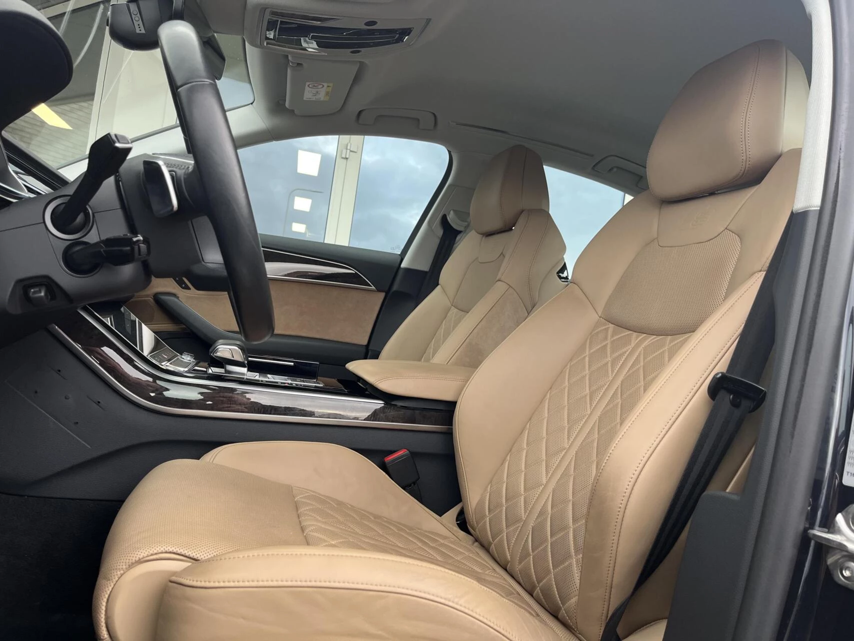 Hoofdafbeelding Audi A8