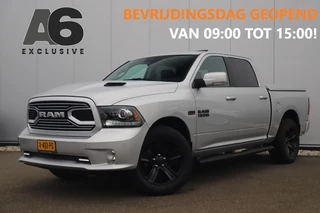 Dodge Ram 1500 5.7 V8 4x4 Quad Cab 6'4 Laramie Silver / Black Trekhaak Schuifdak Leder Alpine Sound 20 inch LMV Stuur & Stoelverwarming 3500KG Trekgewicht