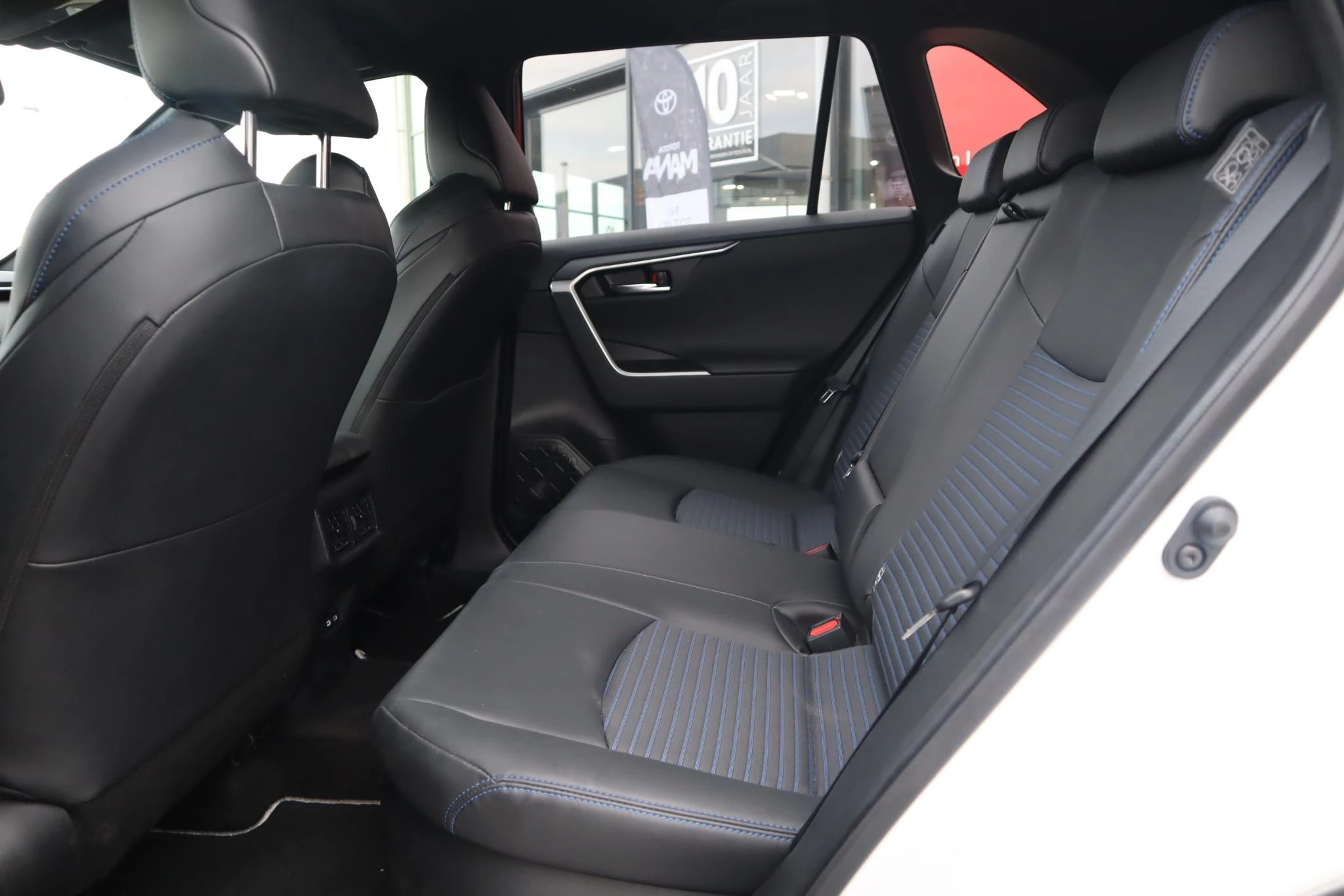 Hoofdafbeelding Toyota RAV4