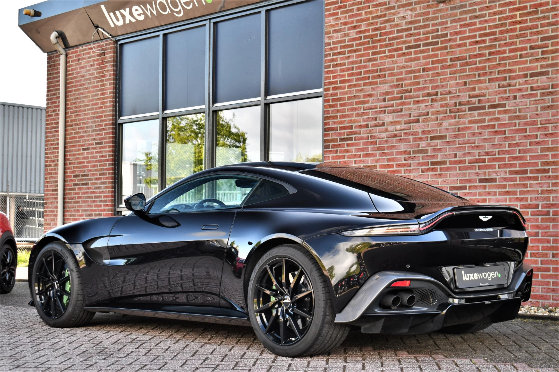 Hoofdafbeelding Aston Martin V8 Vantage