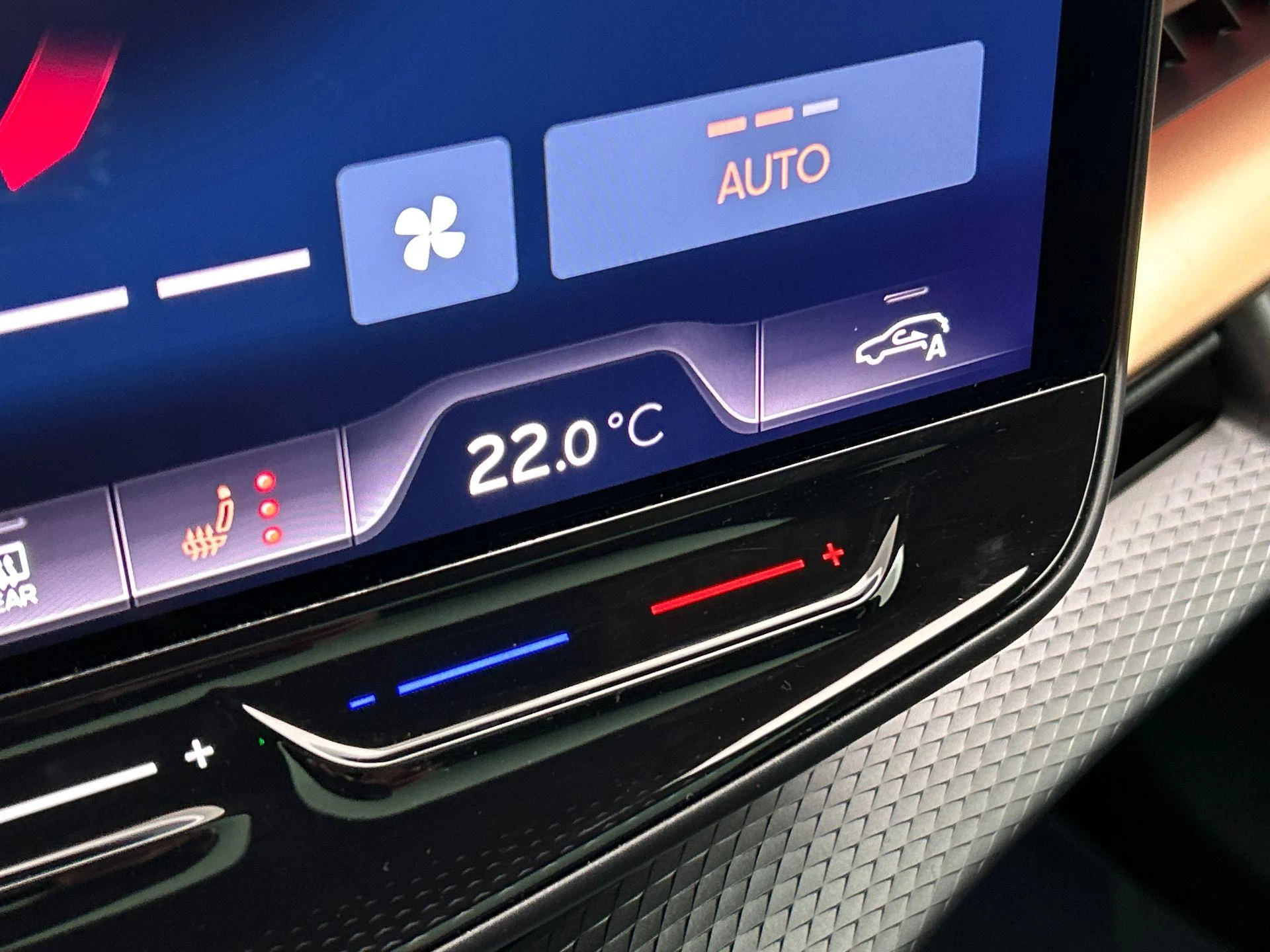 Hoofdafbeelding CUPRA Tavascan