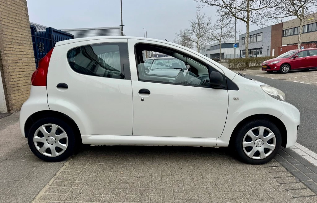 Hoofdafbeelding Peugeot 107