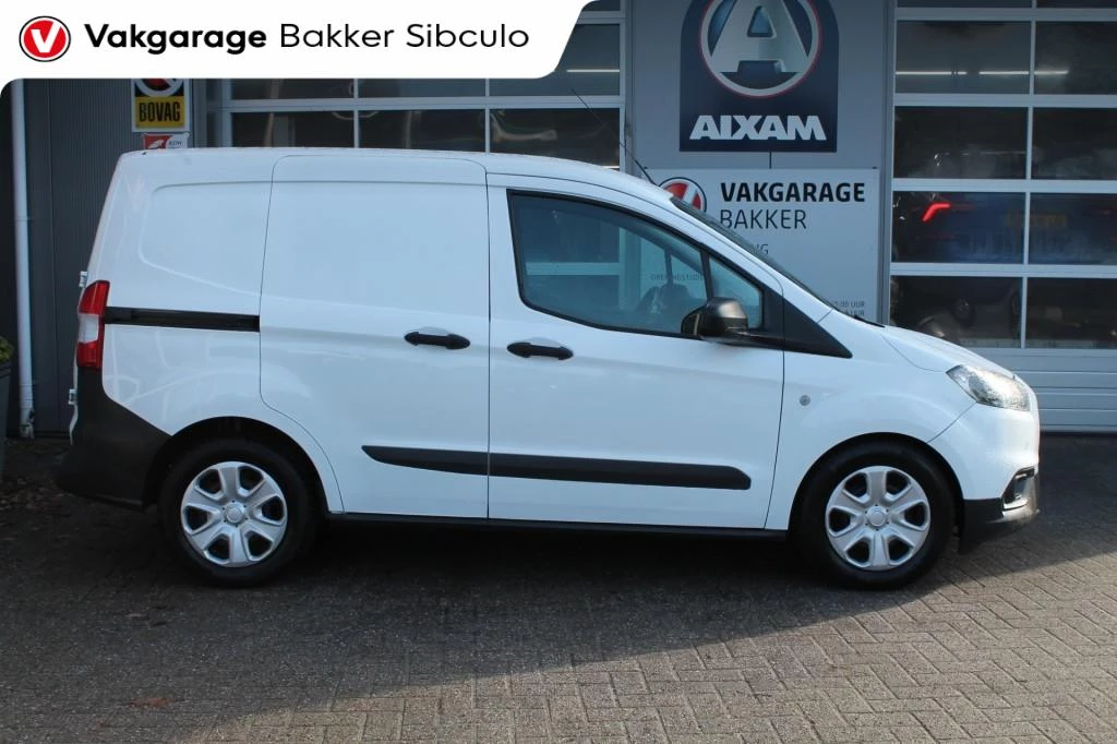 Hoofdafbeelding Ford Transit Courier