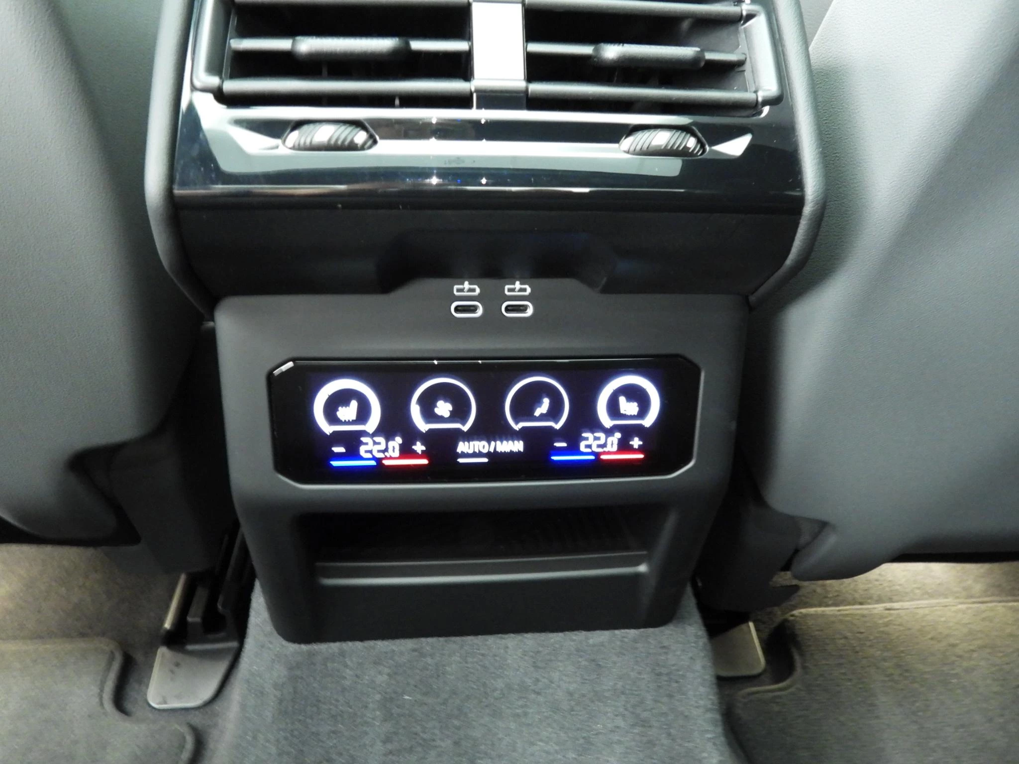 Hoofdafbeelding BMW i5