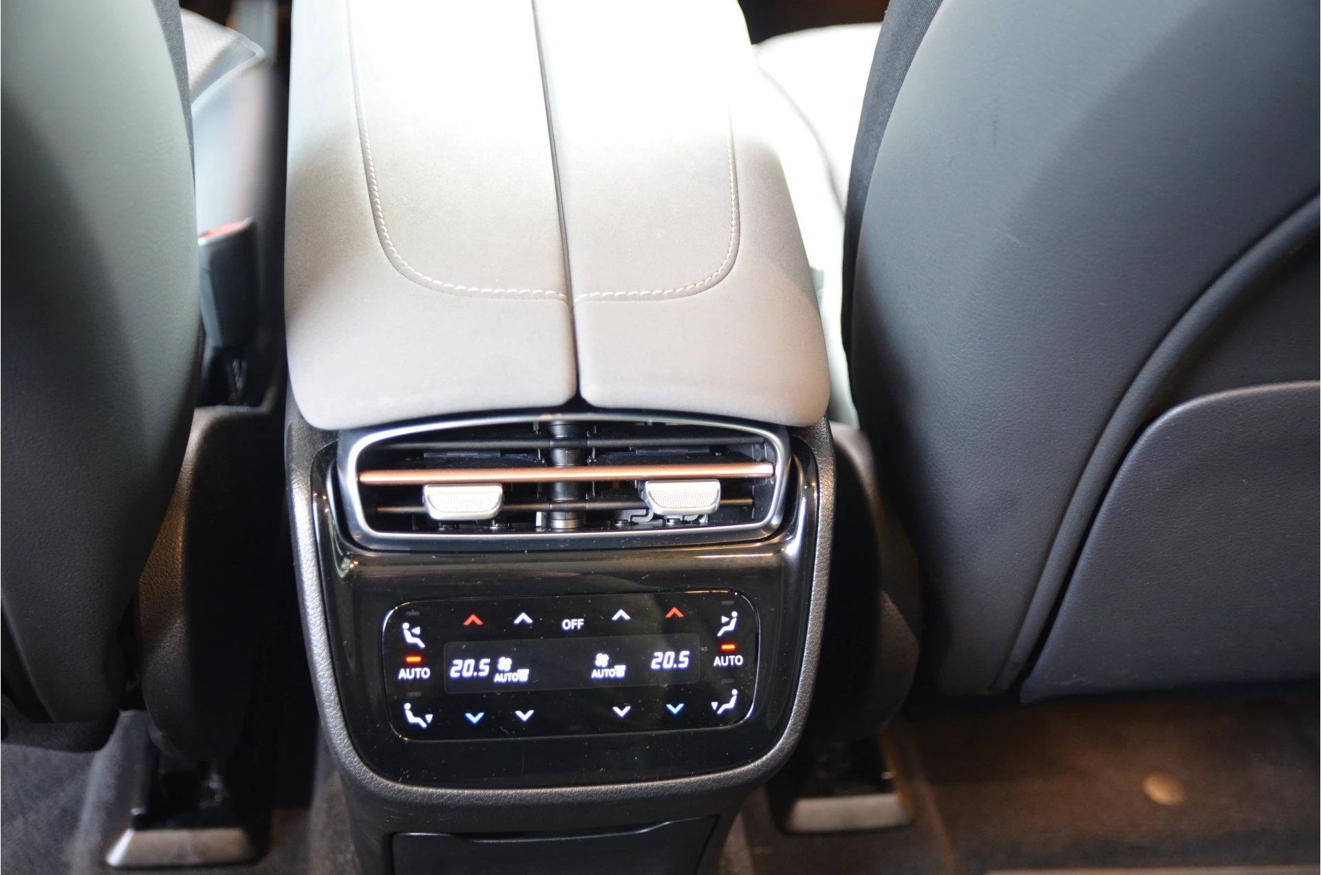 Hoofdafbeelding Mercedes-Benz EQS